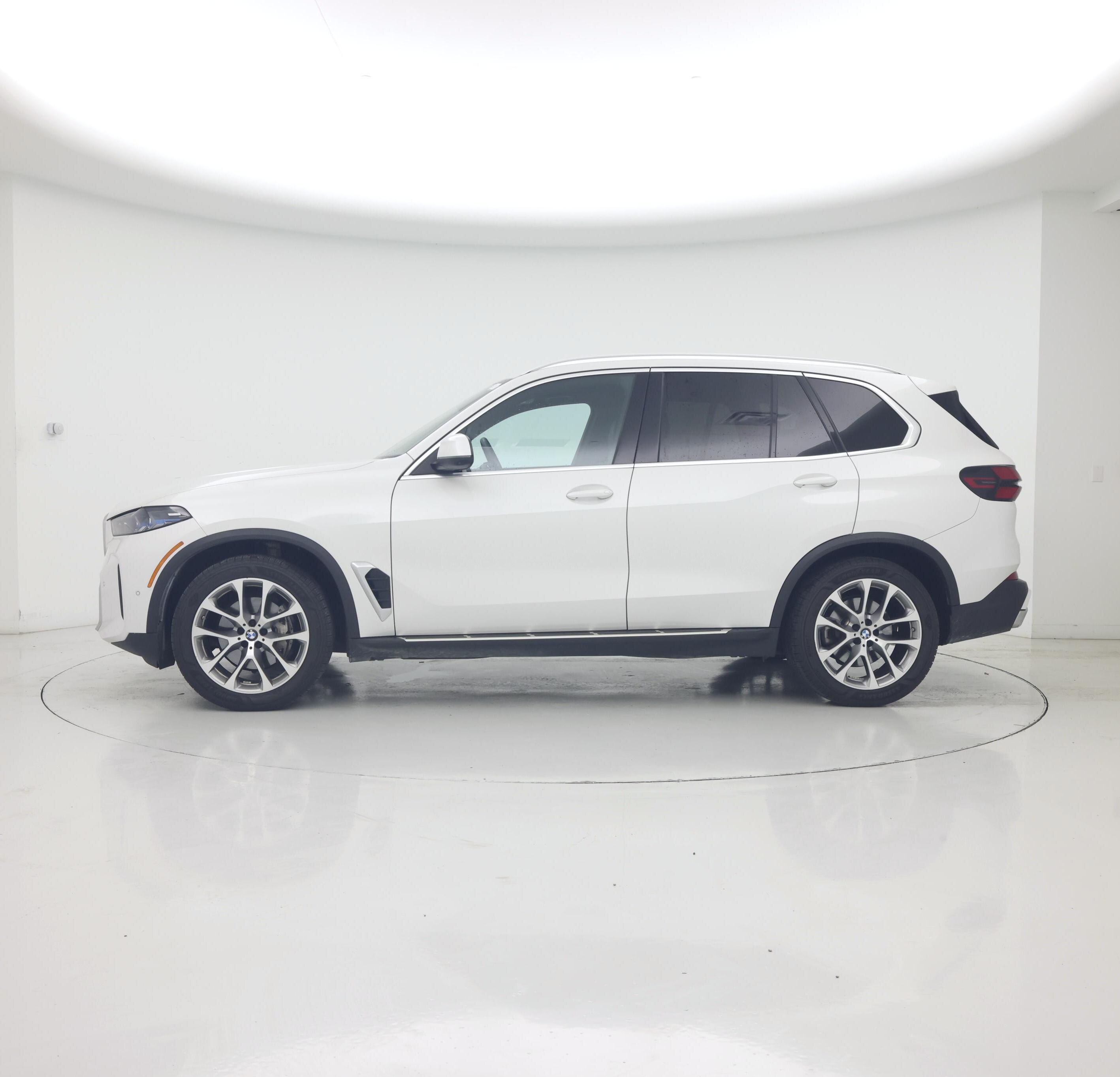 Thumbnail: 2024 BMW X5 - 3