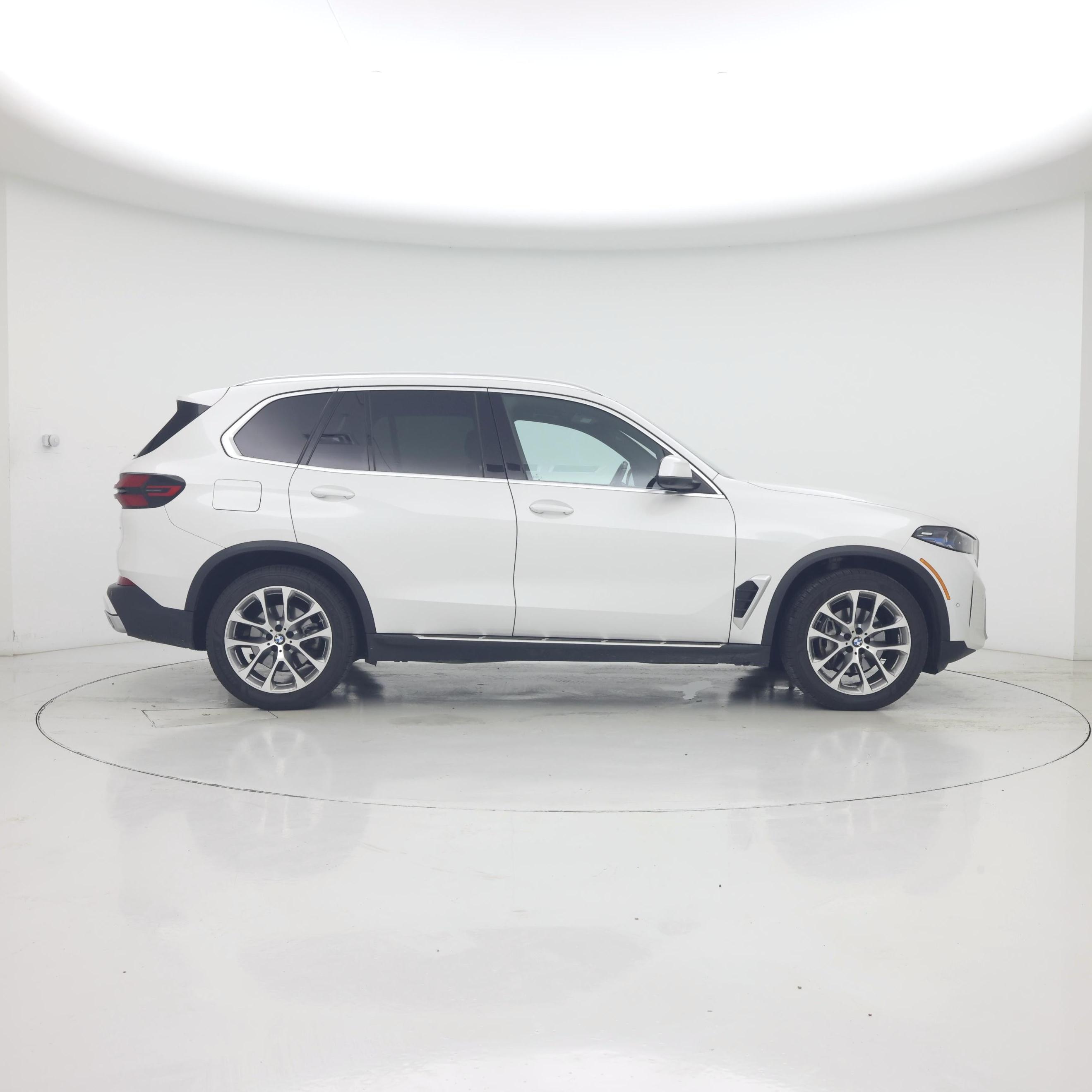 Thumbnail: 2024 BMW X5 - 7