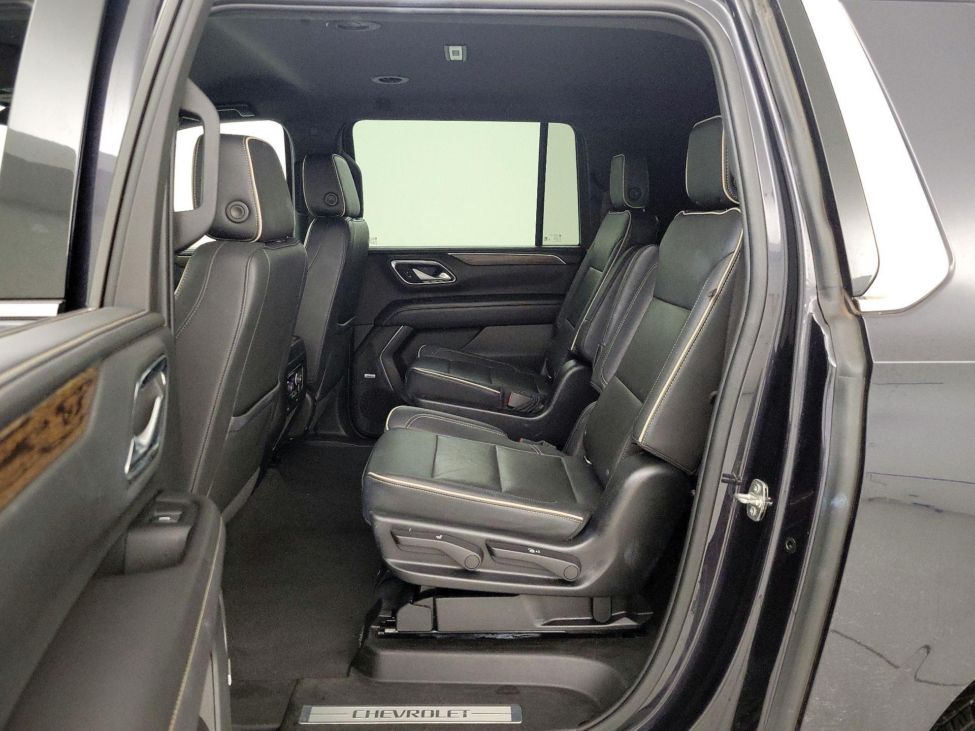Thumbnail: 2022 Chevrolet Suburban - 19