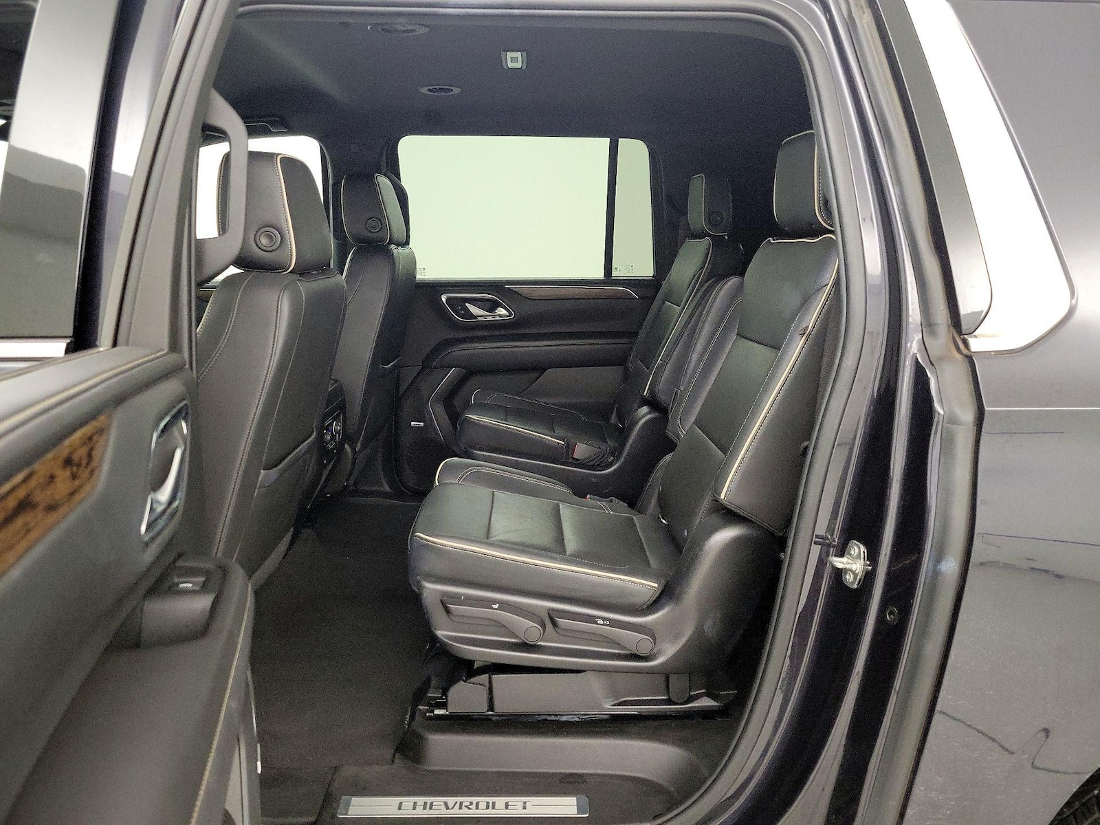 2022 Chevrolet Suburban Premier - Photo 20