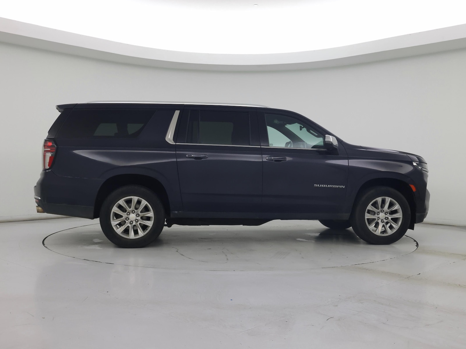 2022 Chevrolet Suburban Premier - Photo 8