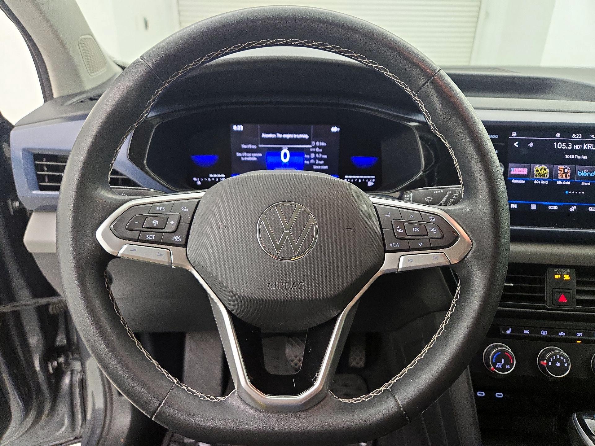 Thumbnail: 2022 Volkswagen Taos - 10