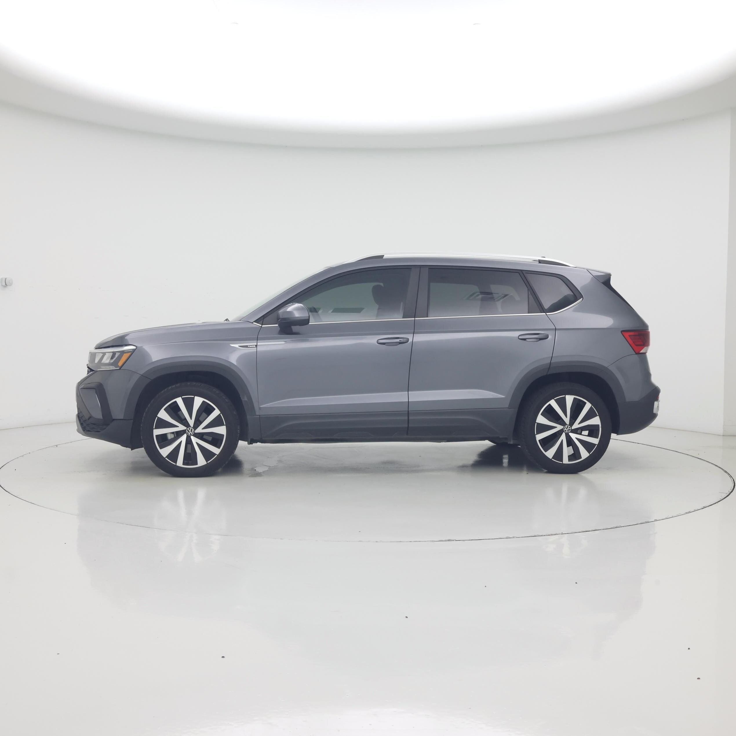 Thumbnail: 2022 Volkswagen Taos - 3
