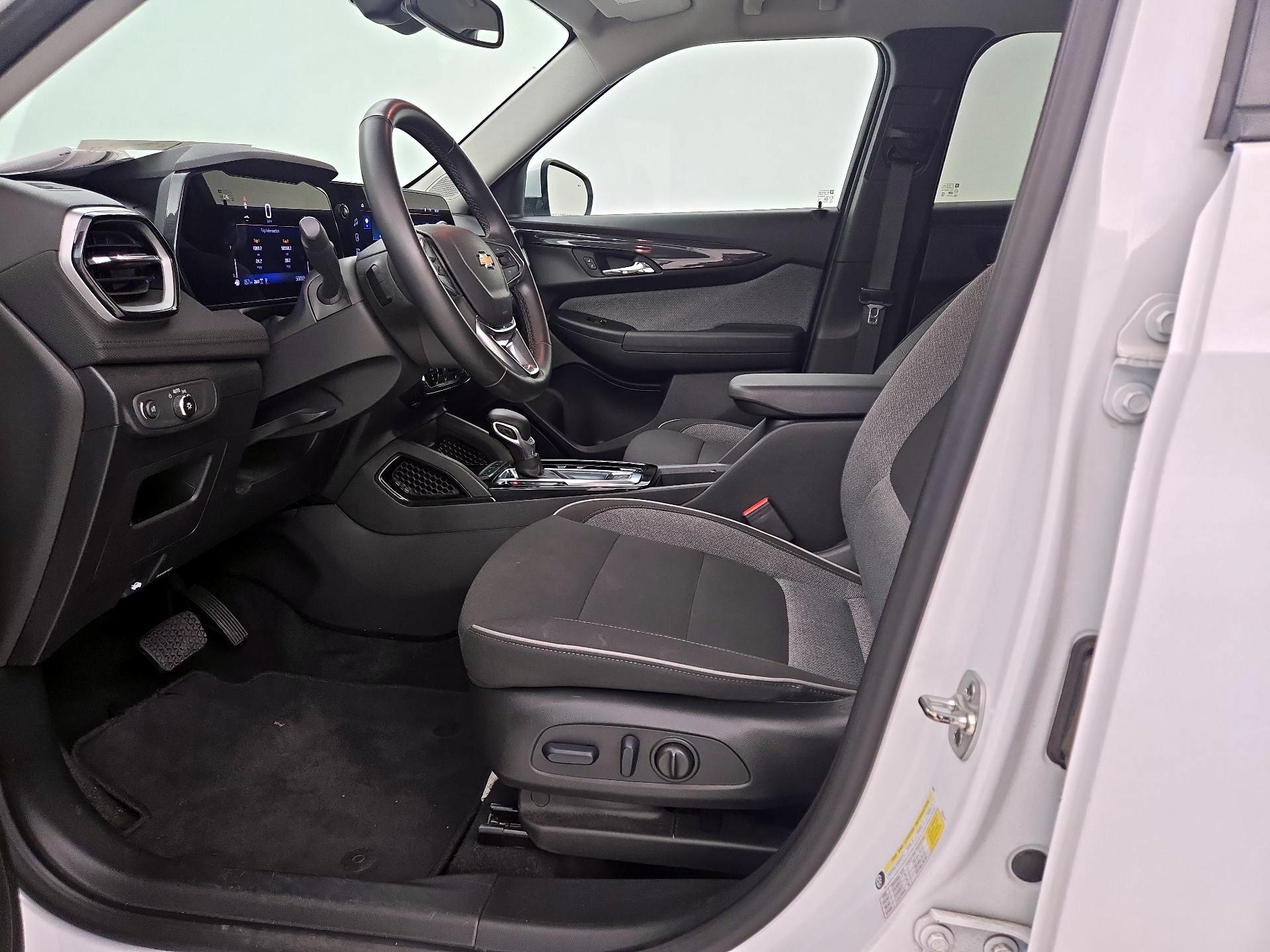 Thumbnail: 2024 Chevrolet TrailBlazer - 11