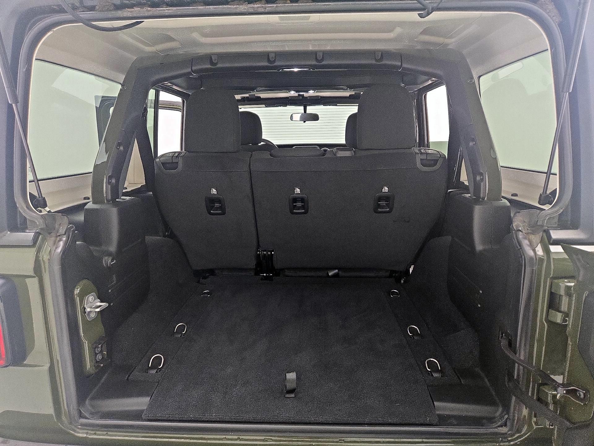 Thumbnail: 2021 Jeep Wrangler - 20