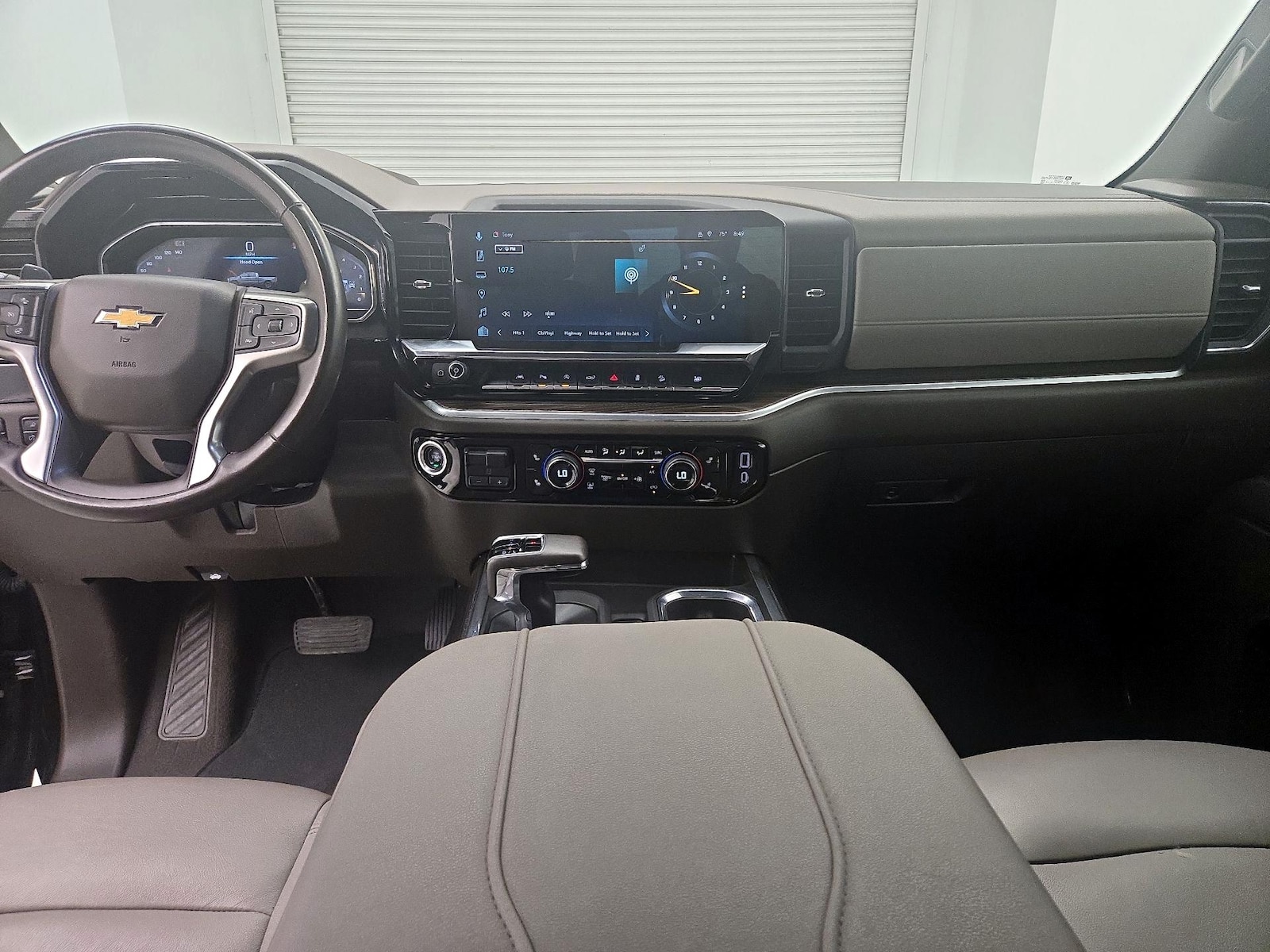 2024 Chevrolet Silverado 1500 LT - Photo 10