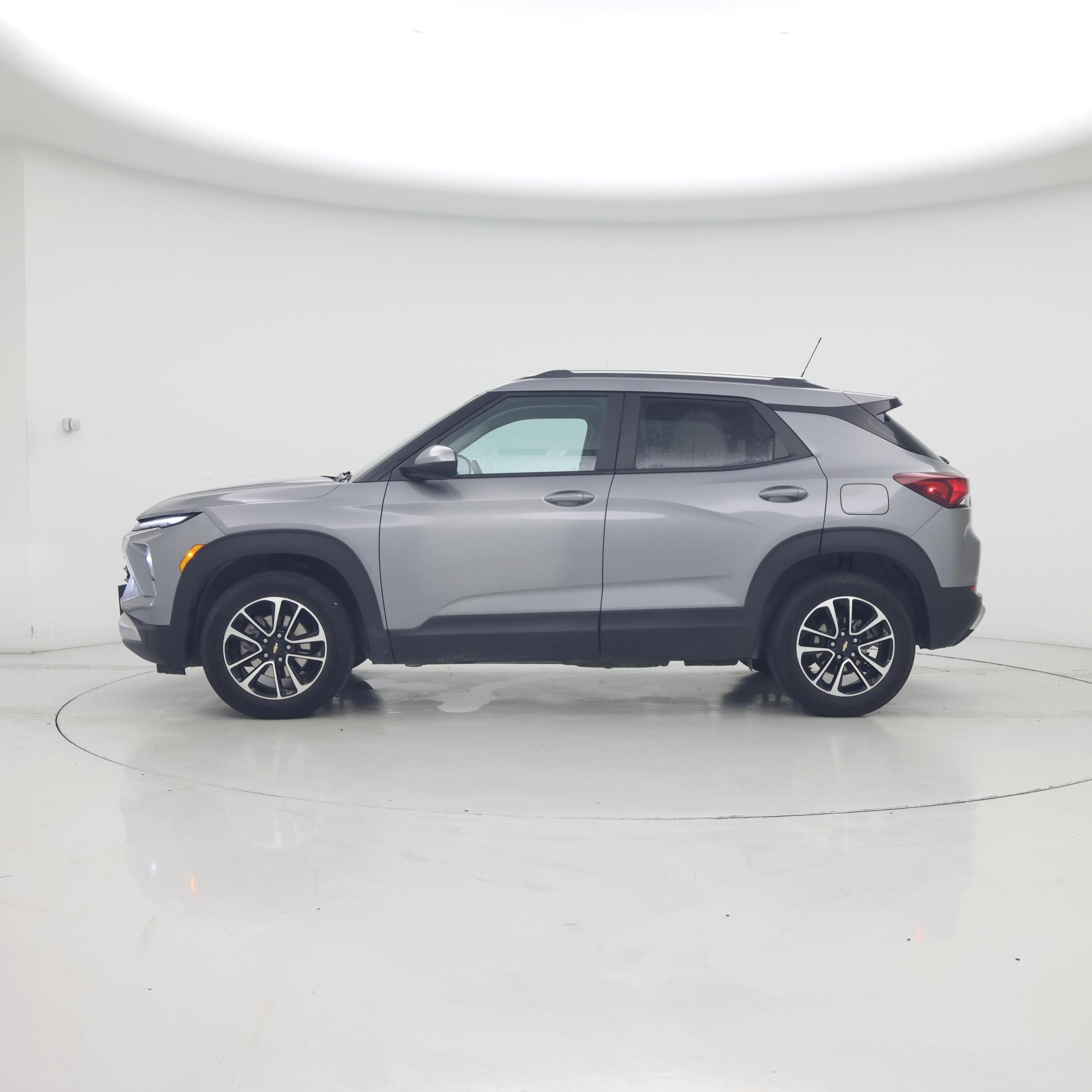 Thumbnail: 2024 Chevrolet TrailBlazer - 3