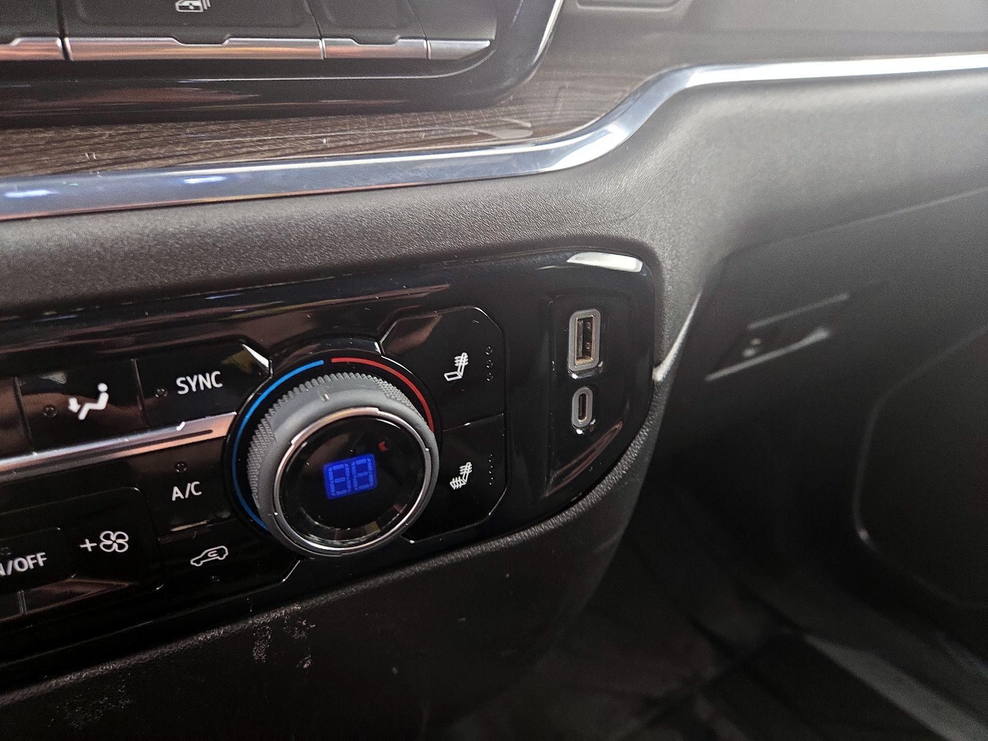 Thumbnail: 2023 Chevrolet Silverado 1500 - 19