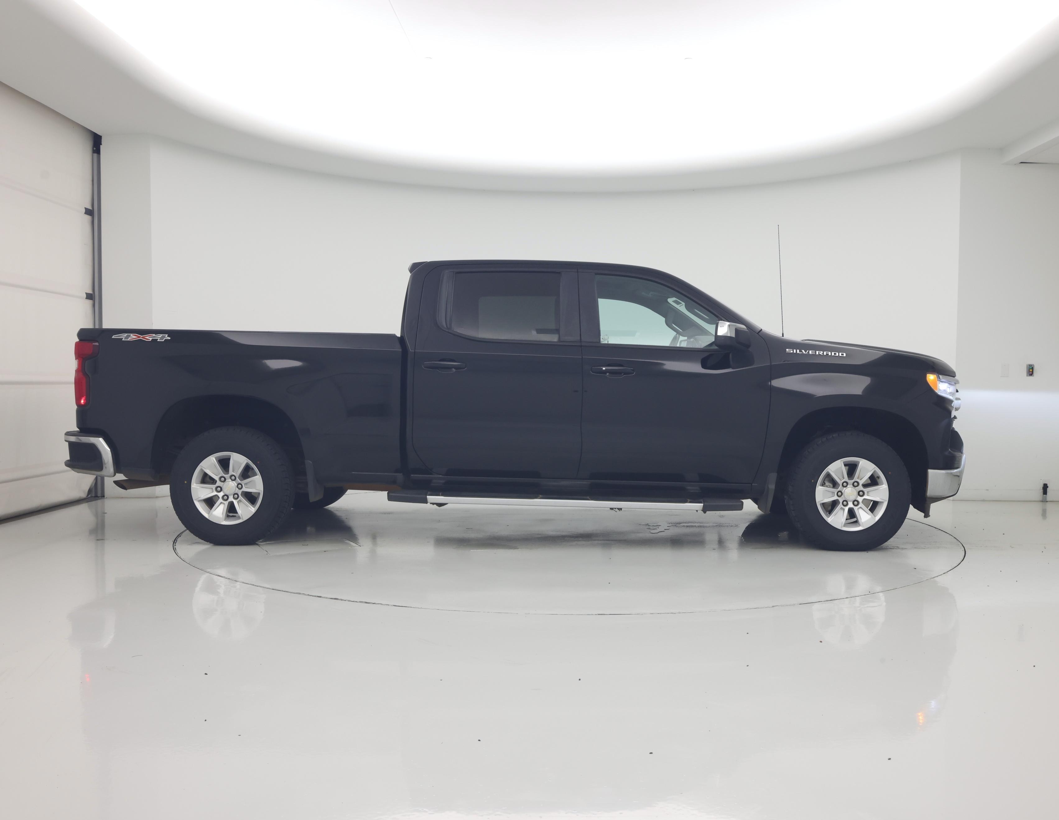 Thumbnail: 2023 Chevrolet Silverado 1500 - 7