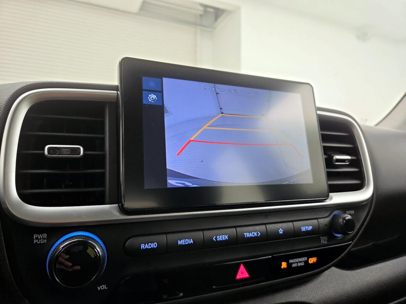 2025 Hyundai Venue SEL - Photo 15