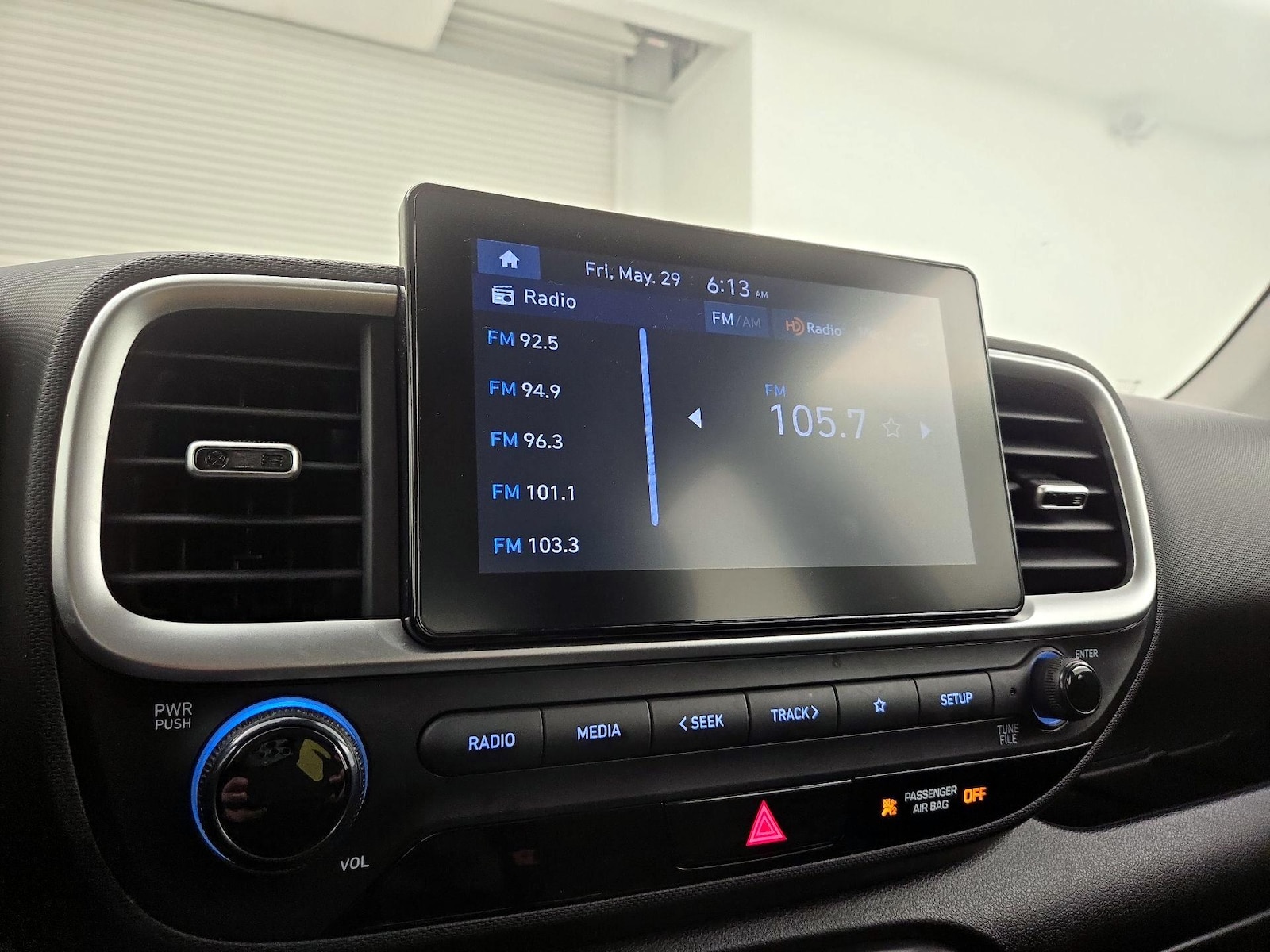 2025 Hyundai Venue SEL - Photo 16