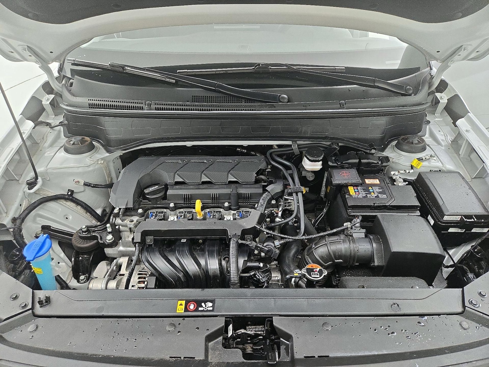 2025 Hyundai Venue SEL - Photo 23
