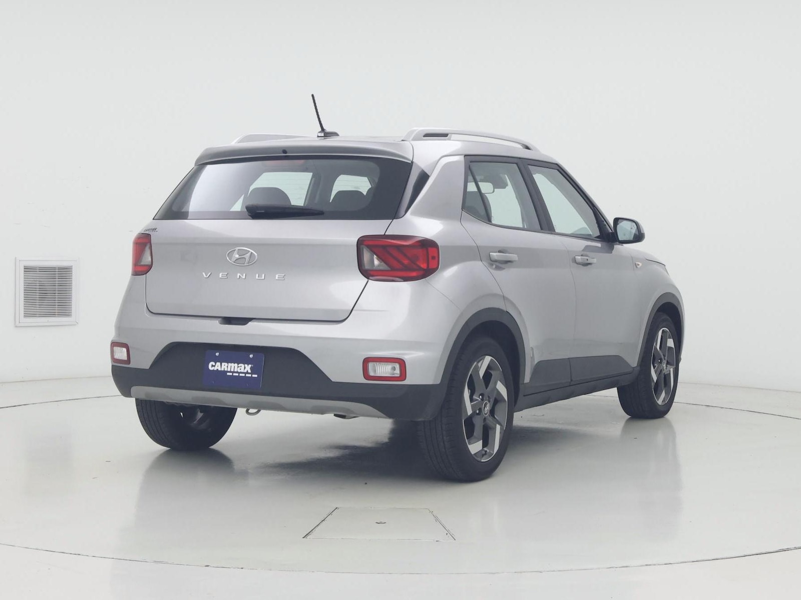 2025 Hyundai Venue SEL - Photo 9