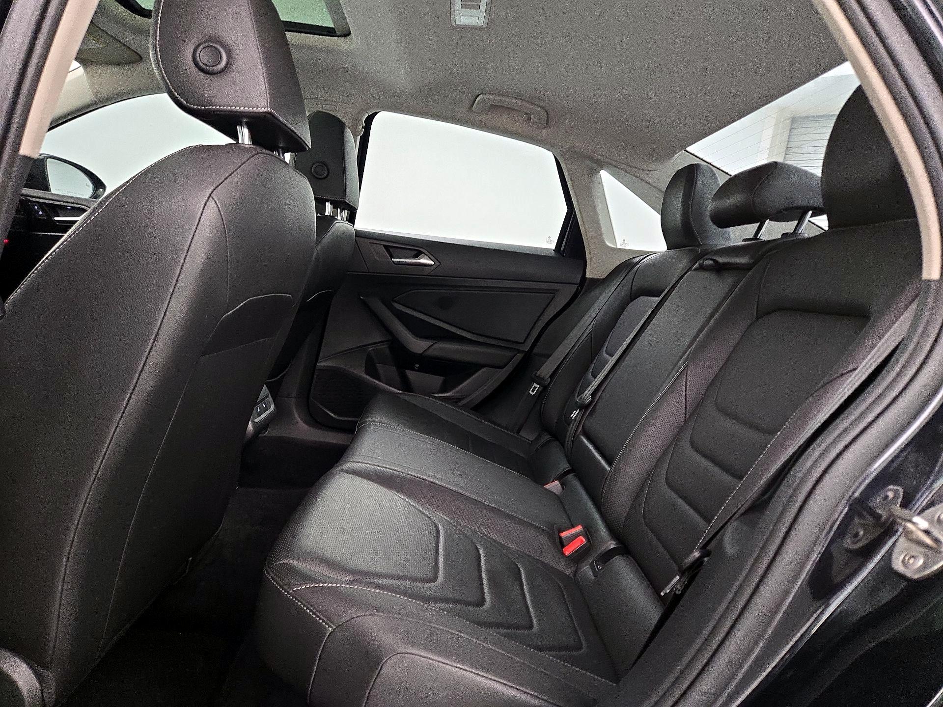 Thumbnail: 2019 Volkswagen Jetta - 20