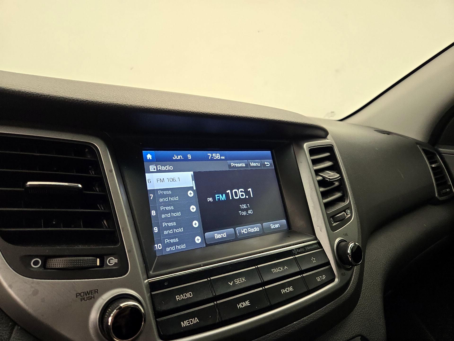 Thumbnail: 2018 Hyundai Tucson - 15