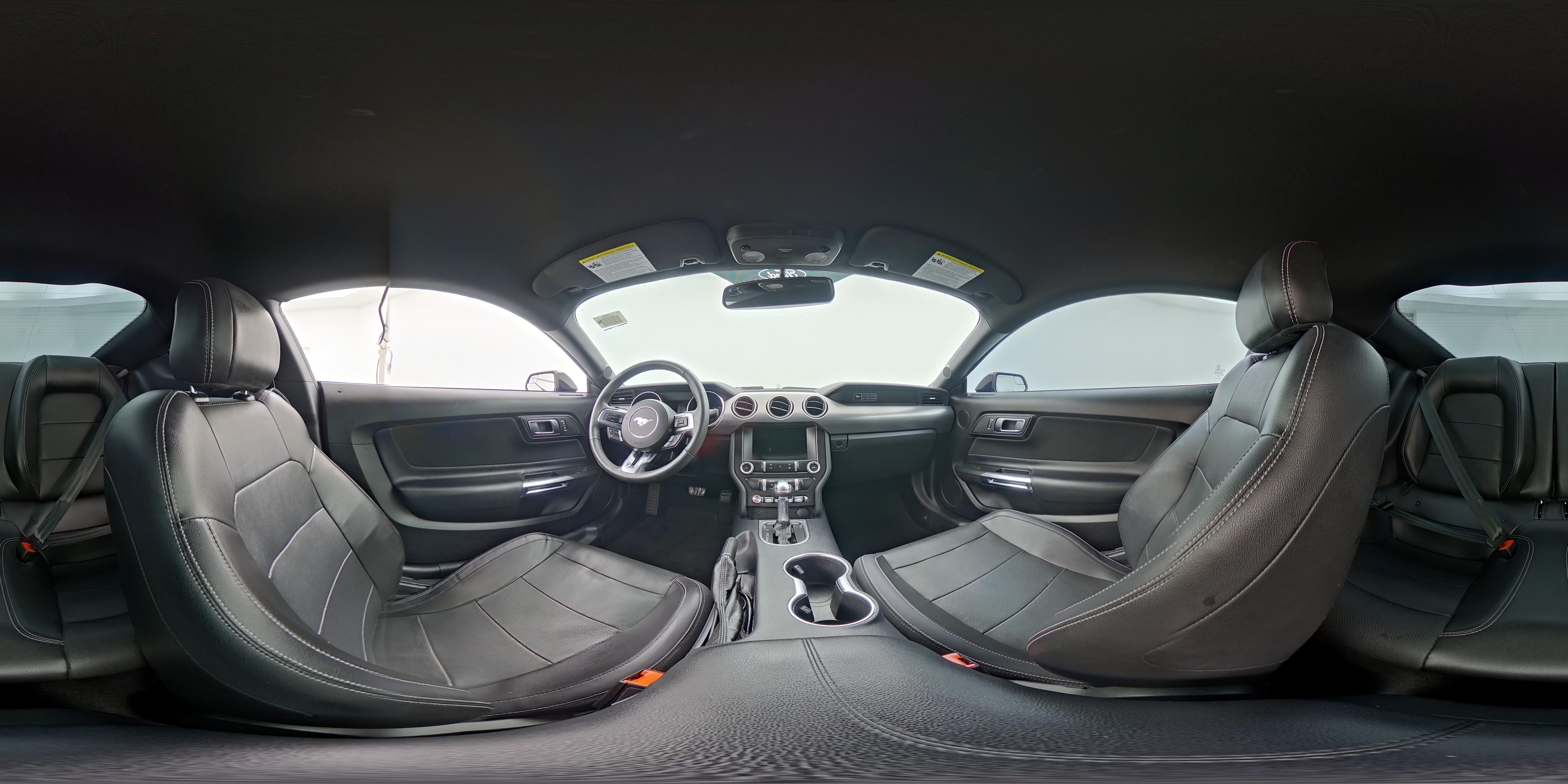 2020 Ford Mustang EcoBoost - Photo 24