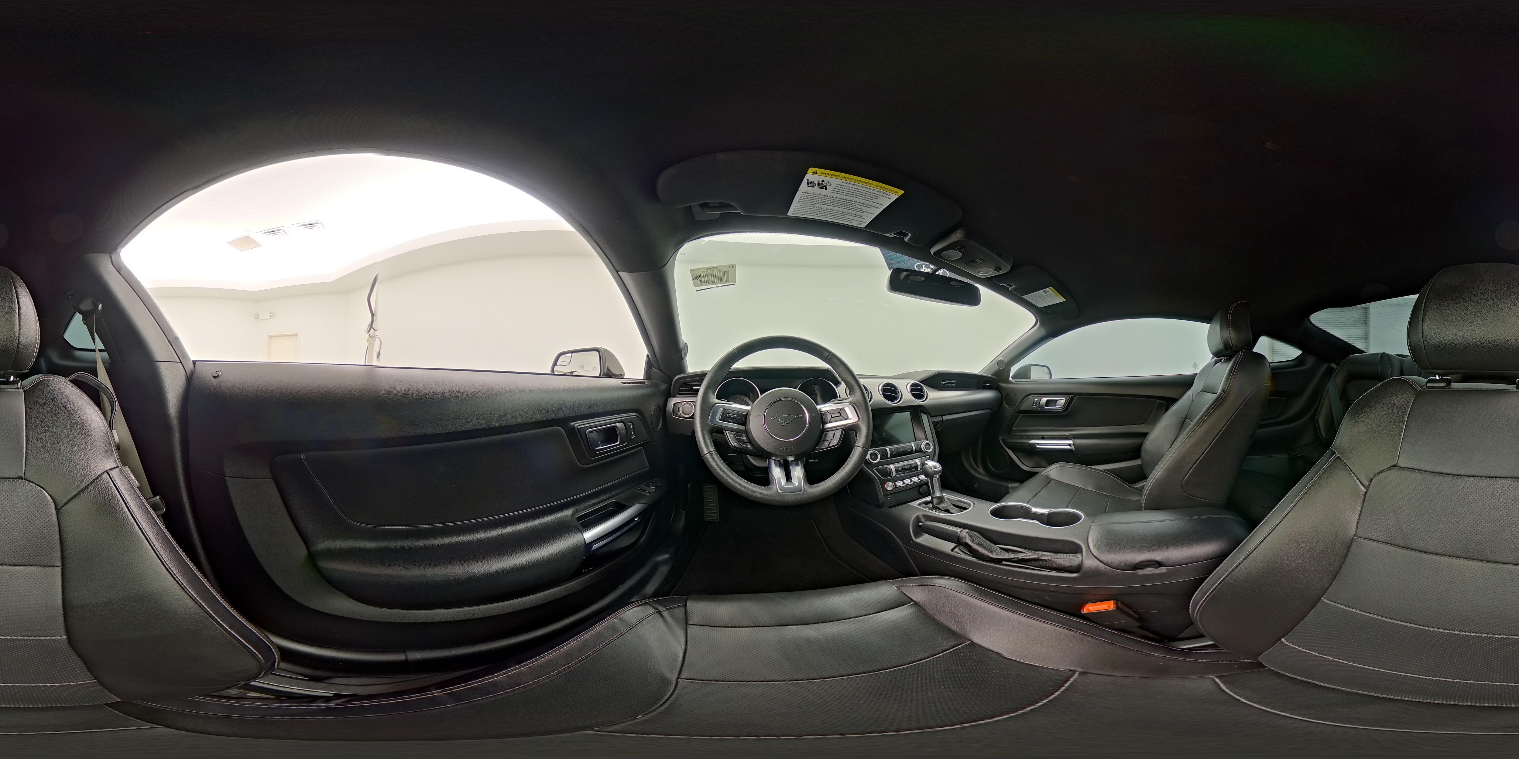 2020 Ford Mustang EcoBoost - Photo 25