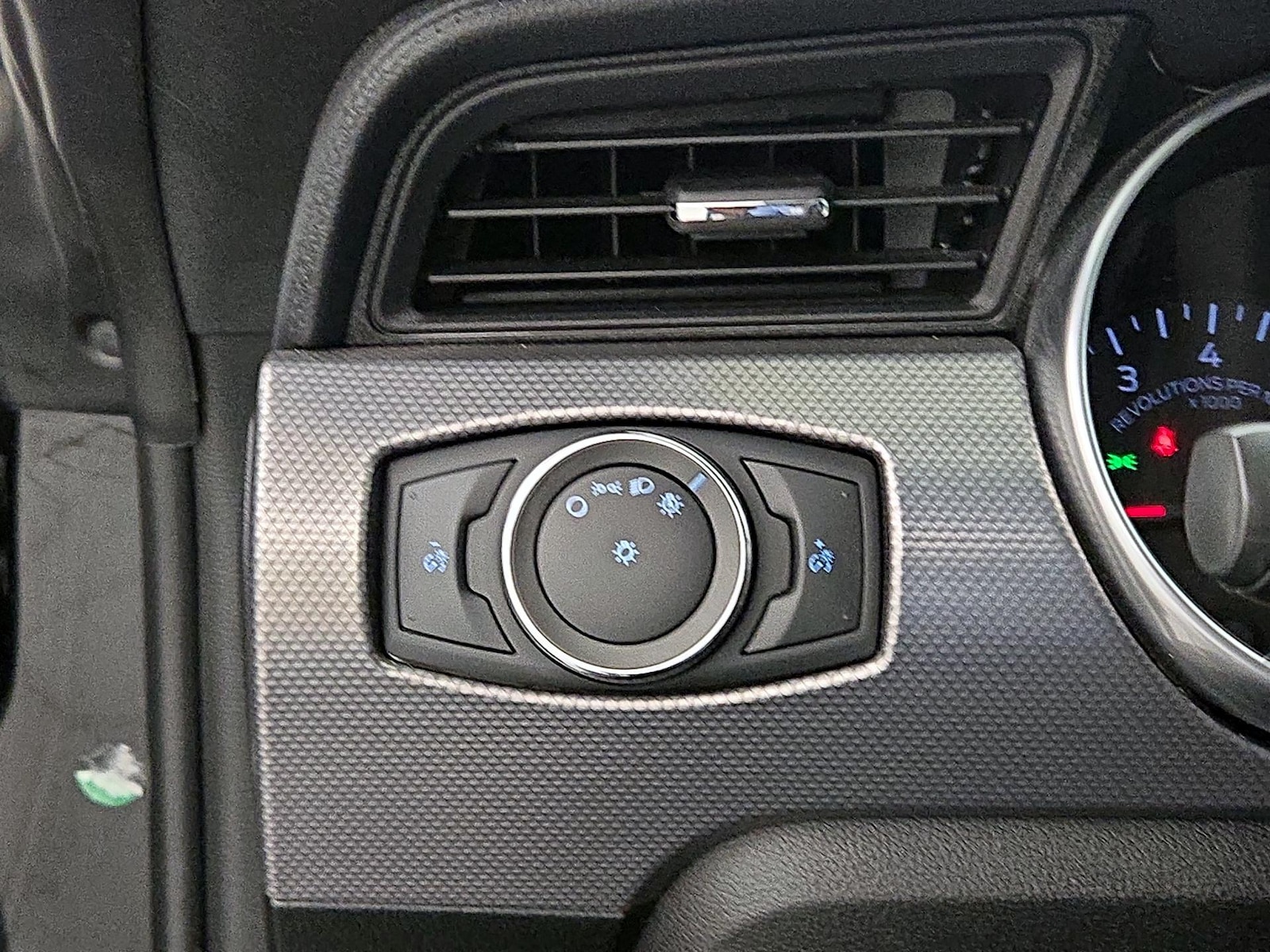 2020 Ford Mustang EcoBoost - Photo 14