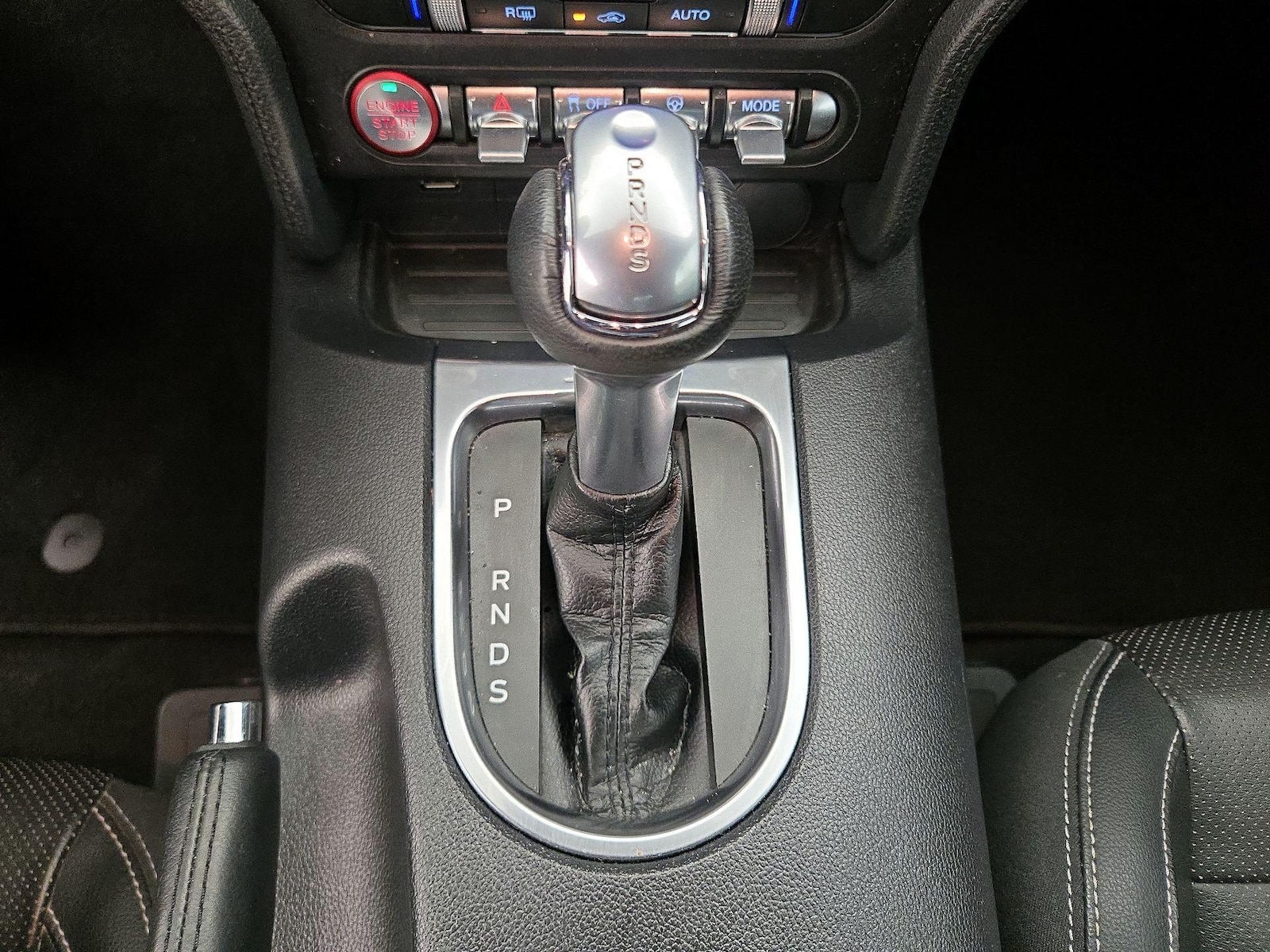 2020 Ford Mustang EcoBoost - Photo 18