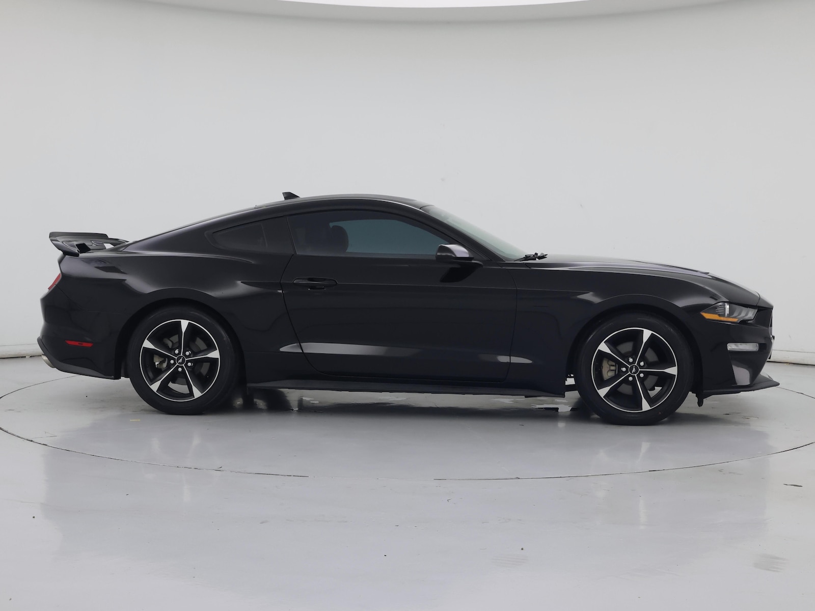2020 Ford Mustang EcoBoost - Photo 8