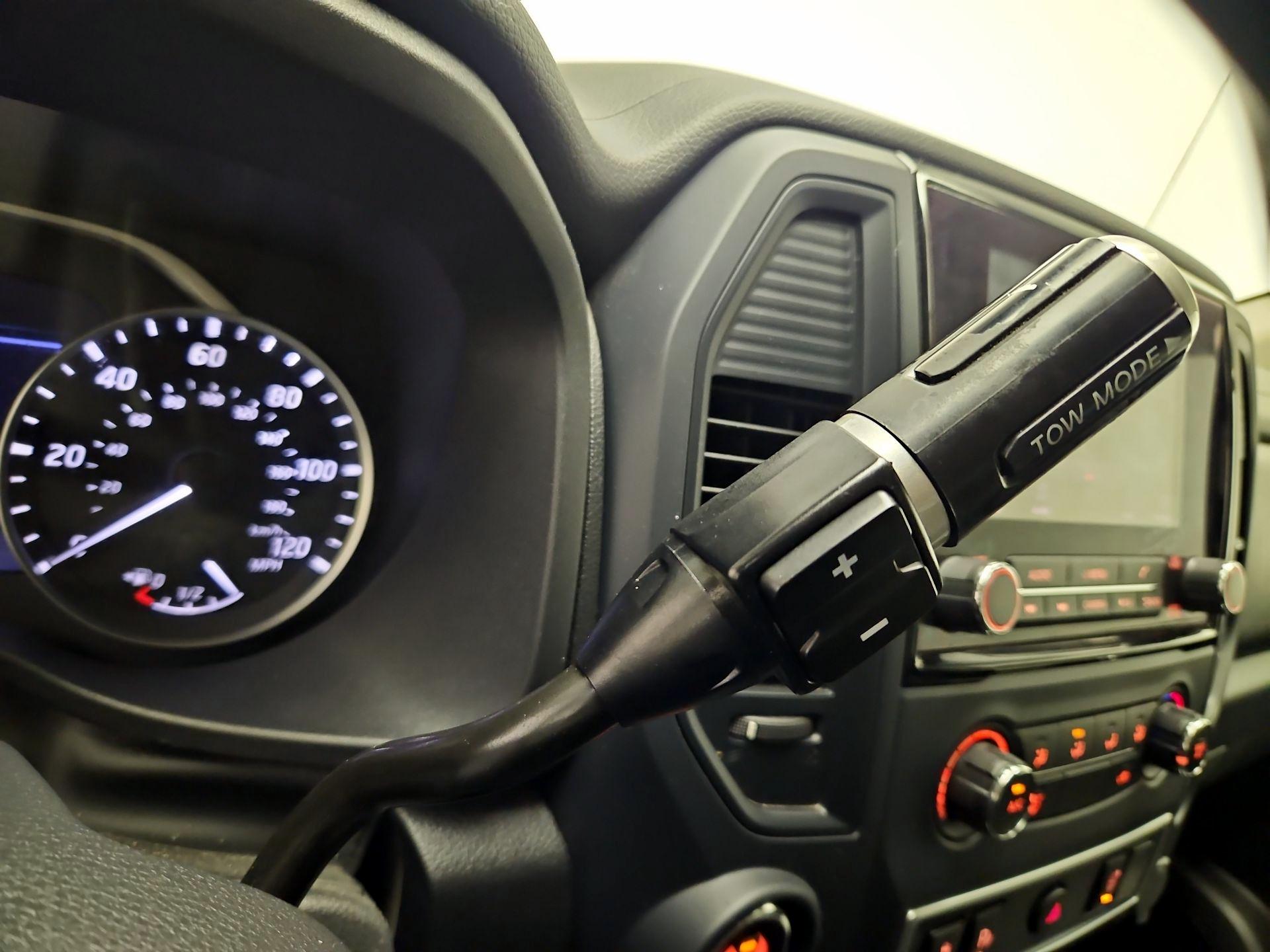 Thumbnail: 2021 Nissan Titan - 16