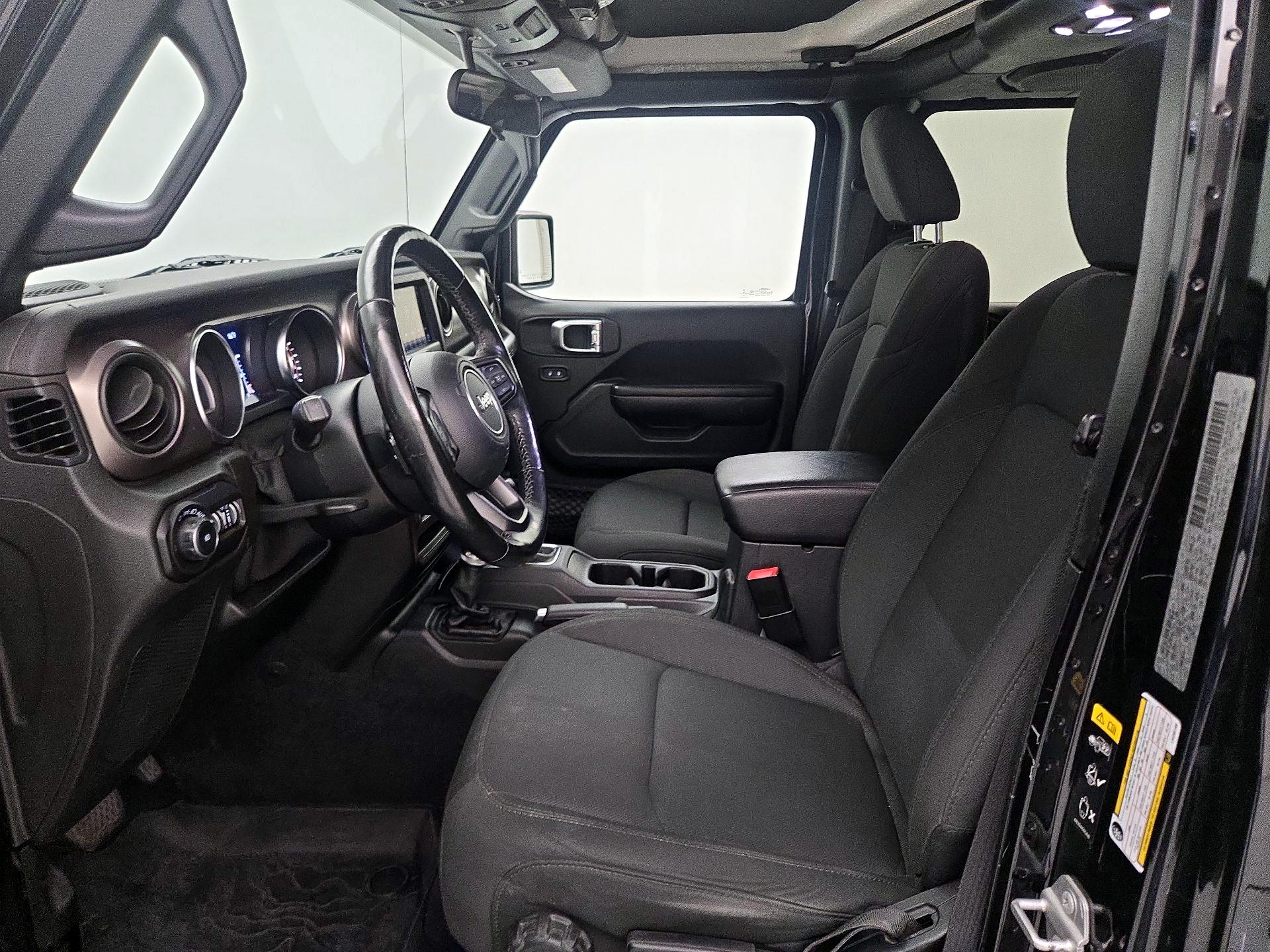 Thumbnail: 2020 Jeep Wrangler - 11