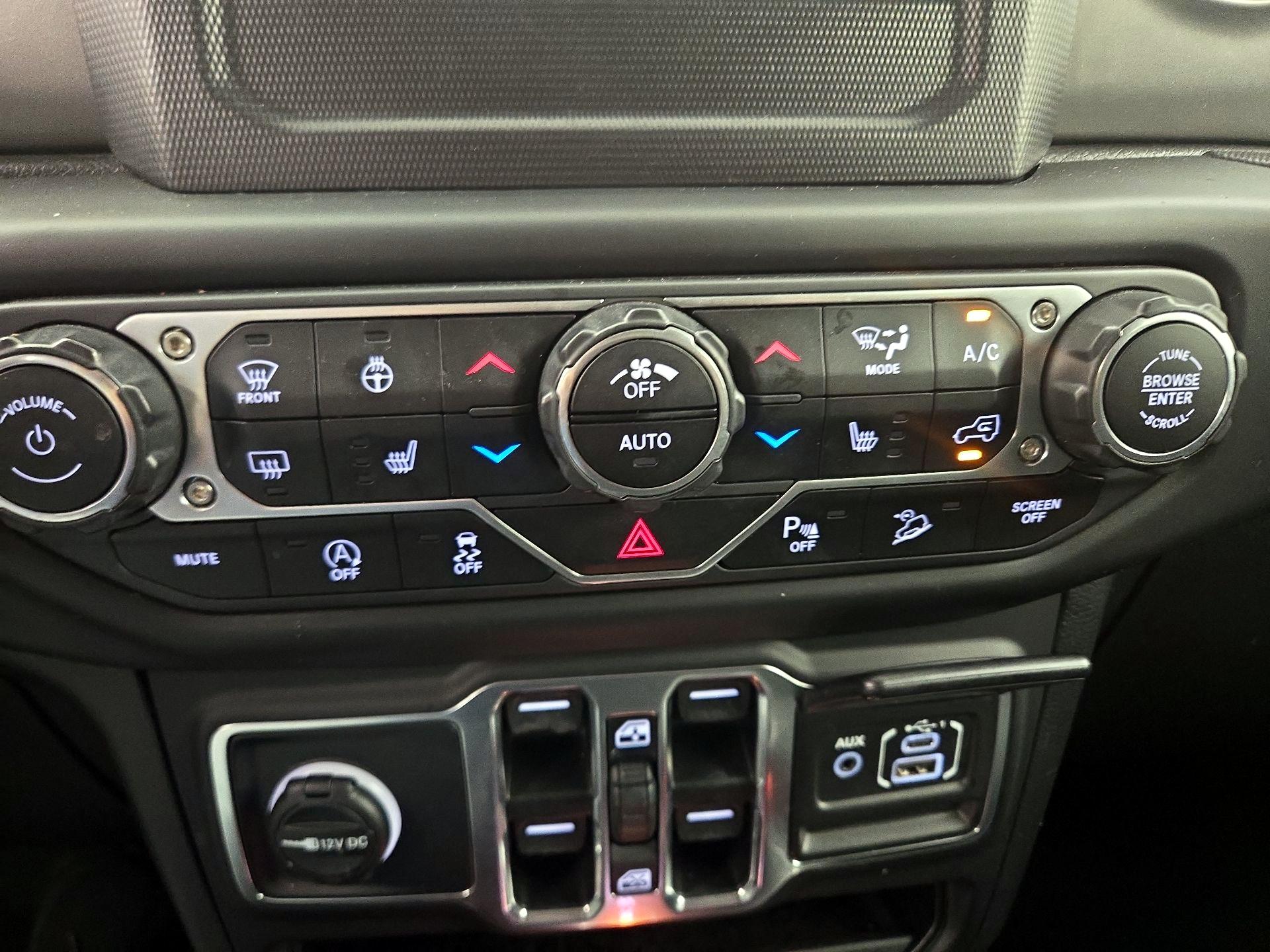 Thumbnail: 2020 Jeep Wrangler - 16