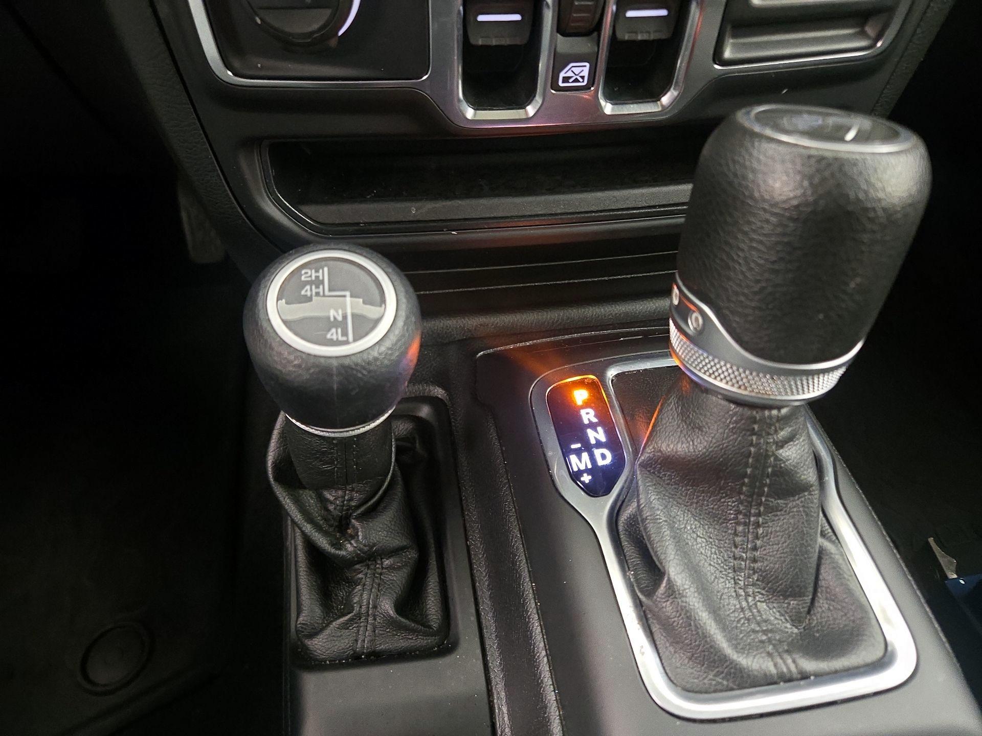 Thumbnail: 2020 Jeep Wrangler - 17