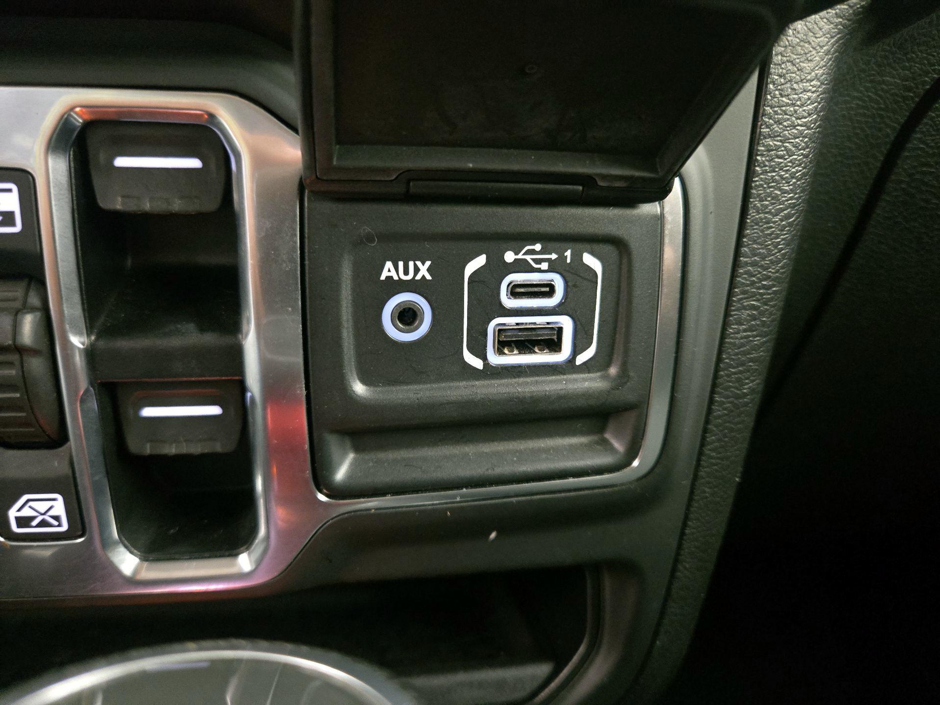 Thumbnail: 2020 Jeep Wrangler - 18