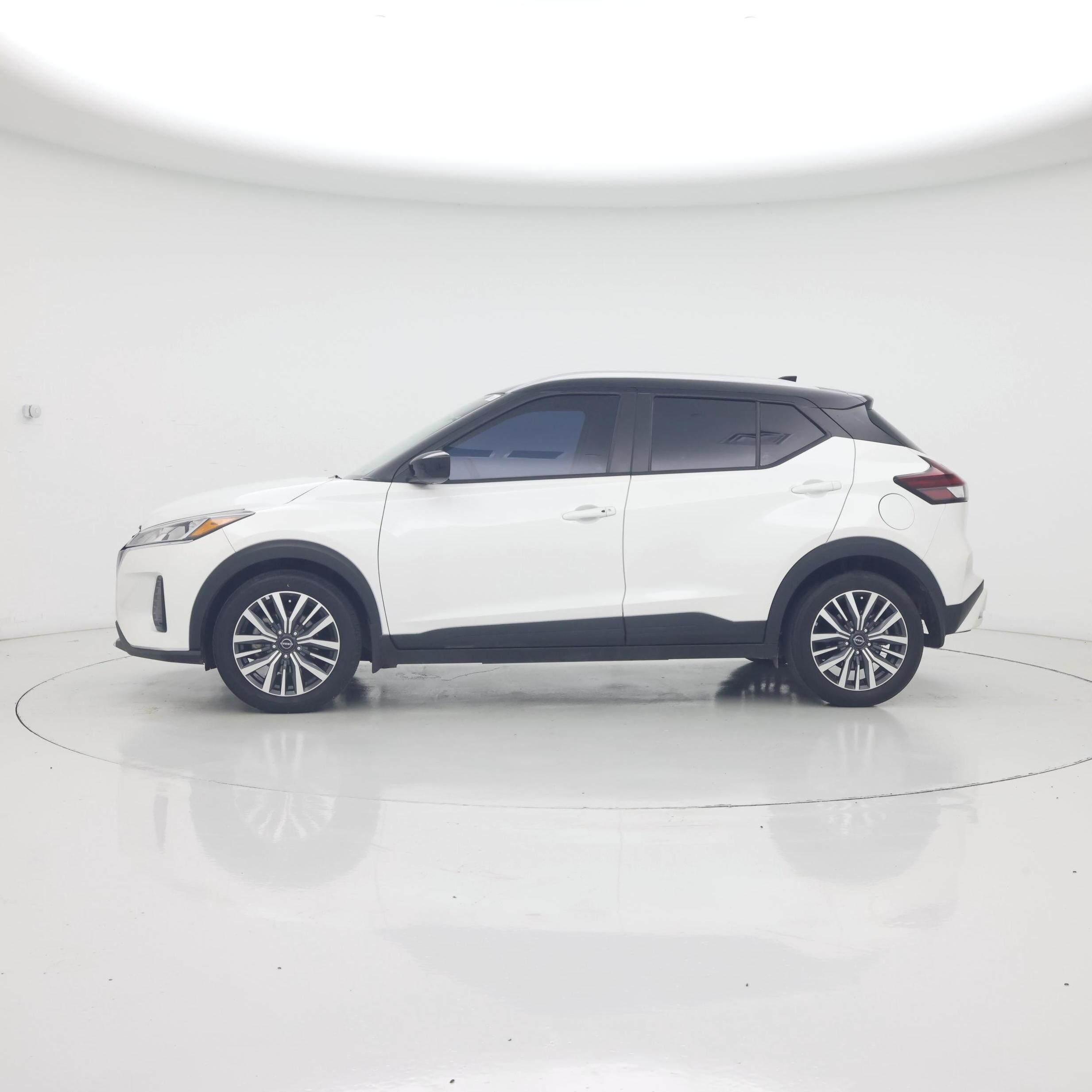 Thumbnail: 2024 Nissan Kicks - 3