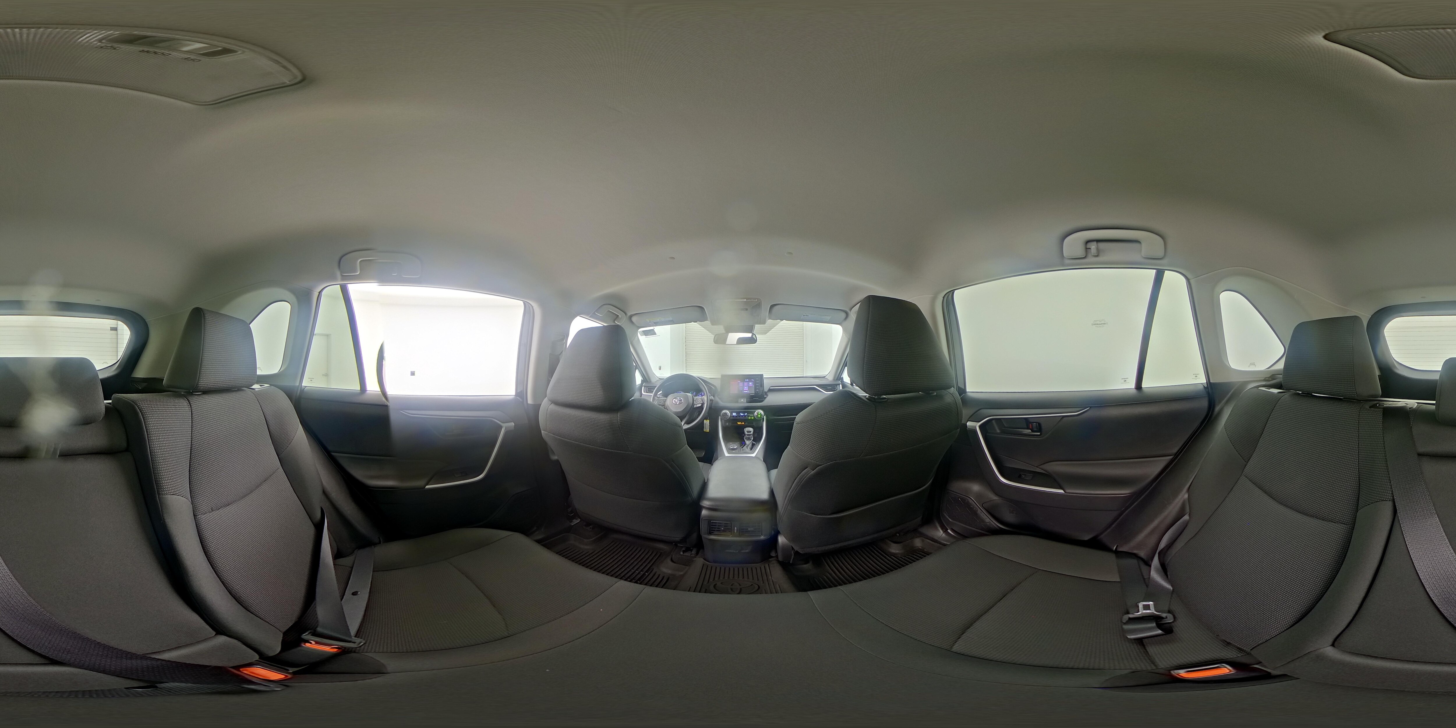 2021 Toyota RAV4 LE - Photo 25