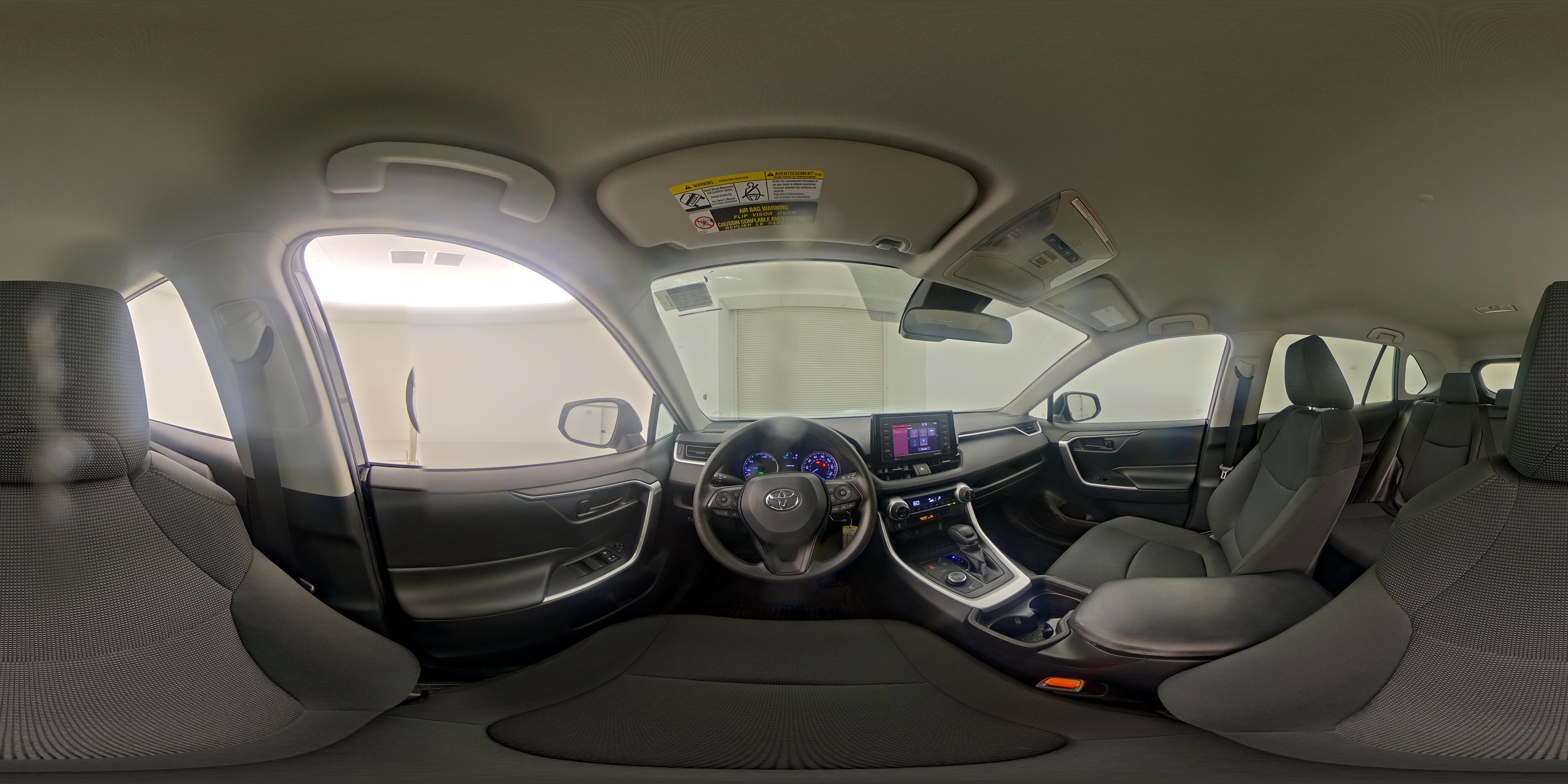 2021 Toyota RAV4 LE - Photo 26