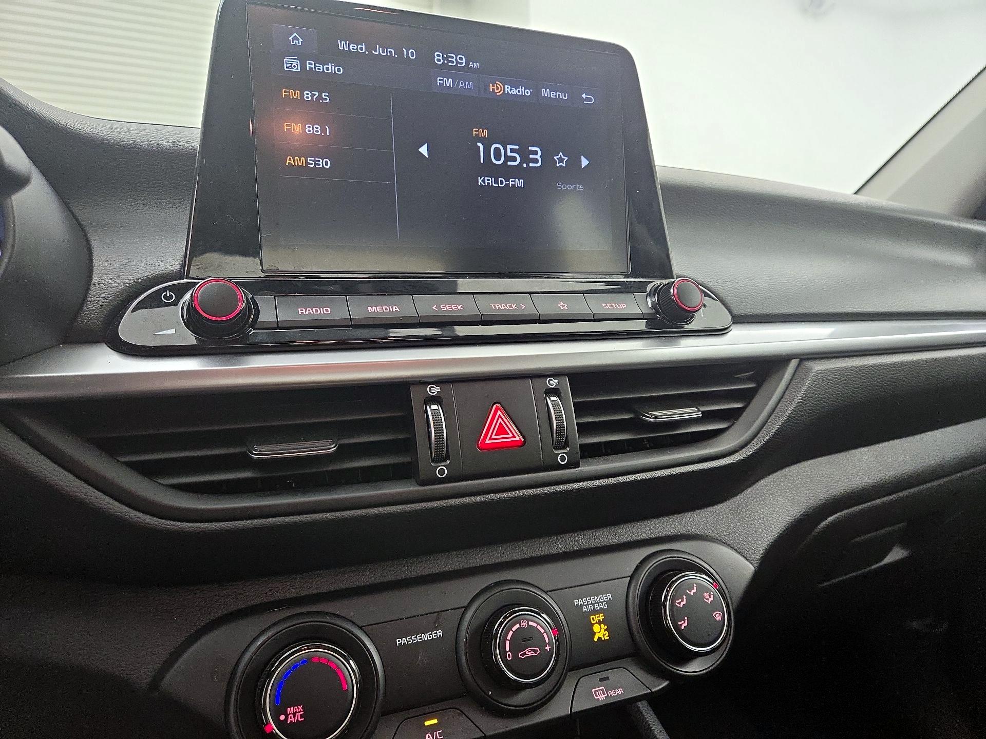 Thumbnail: 2024 Kia Forte - 16