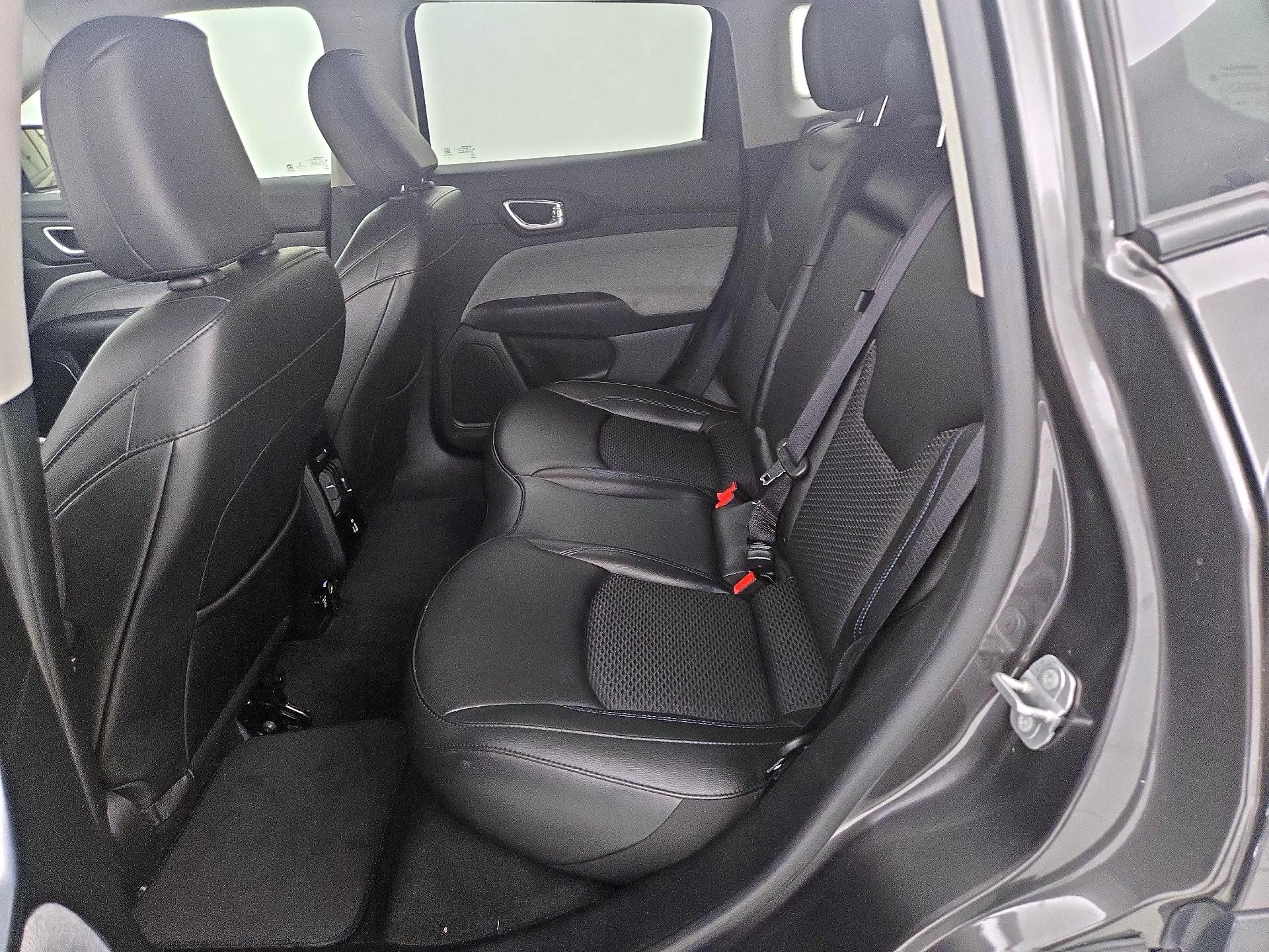 Thumbnail: 2022 Jeep Compass - 19