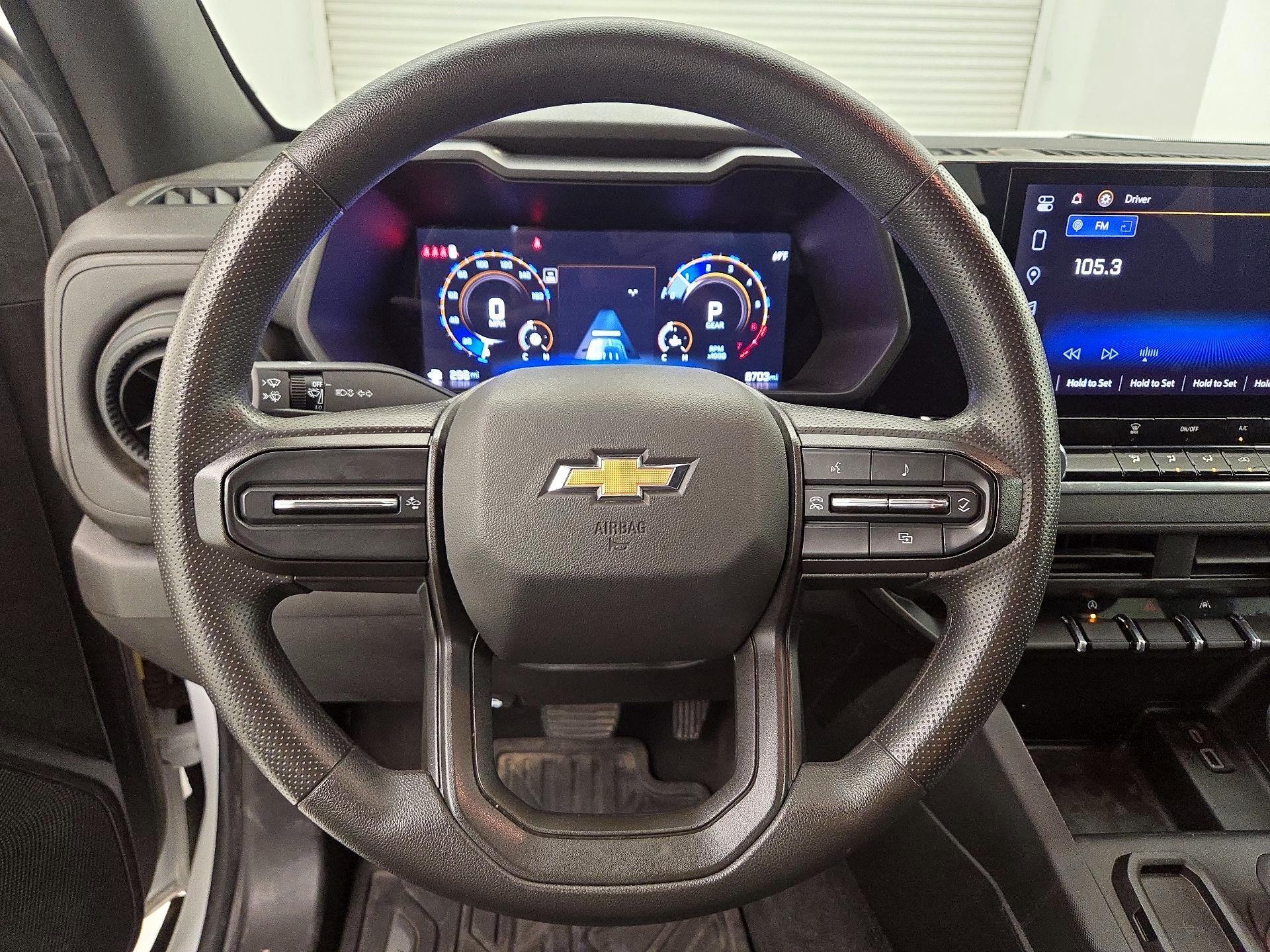 Thumbnail: 2024 Chevrolet Colorado - 10
