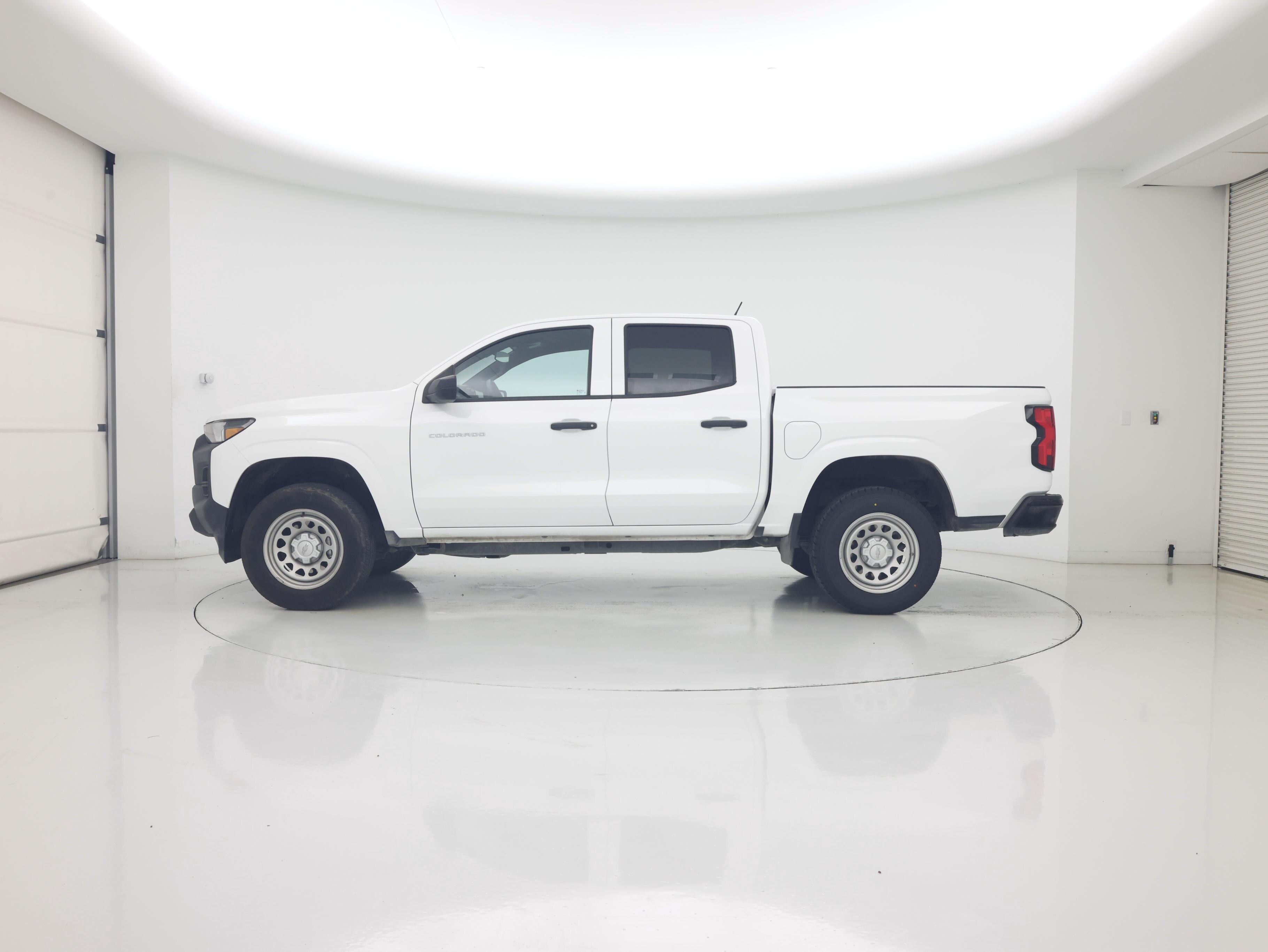 Thumbnail: 2024 Chevrolet Colorado - 3