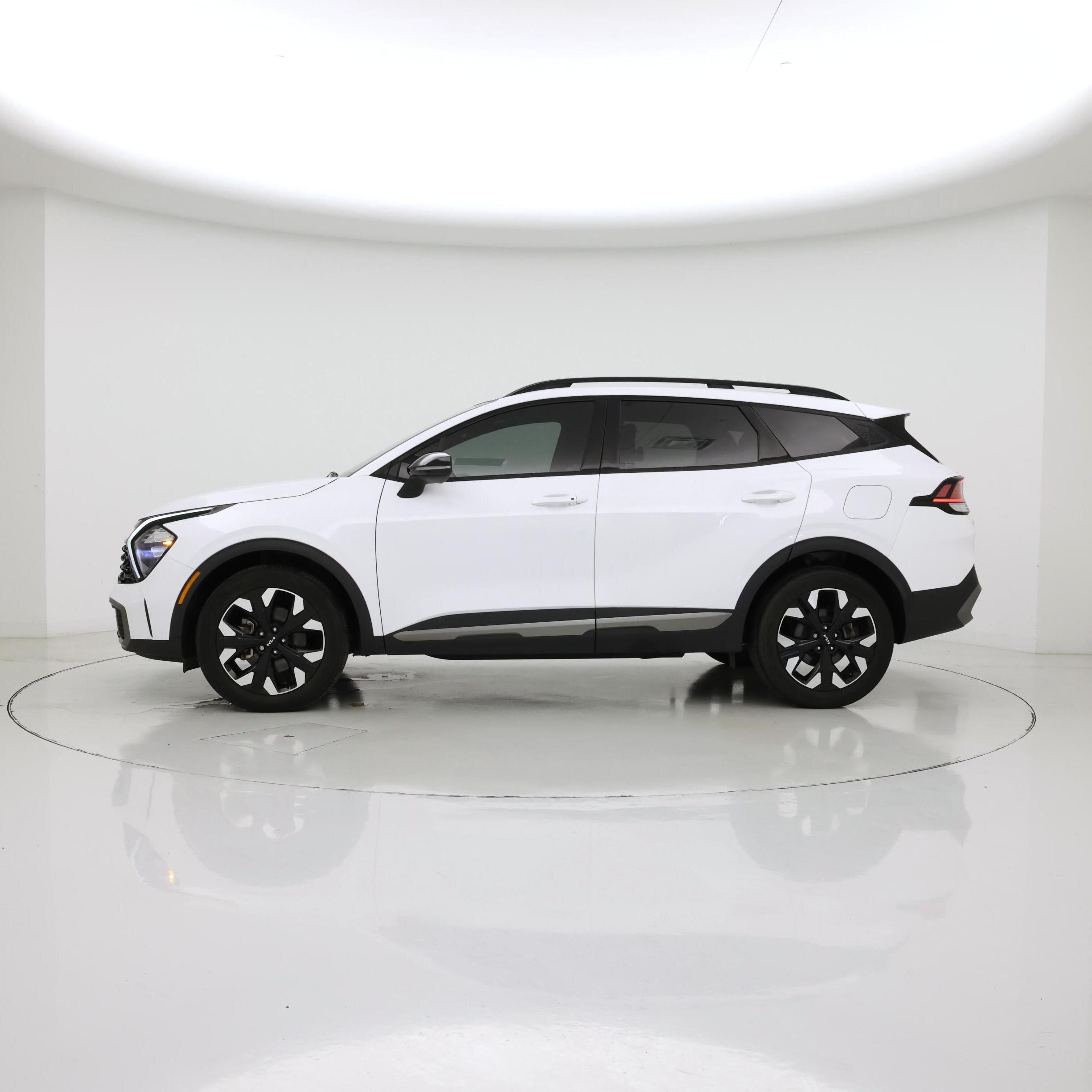 Thumbnail: 2023 Kia Sportage - 3
