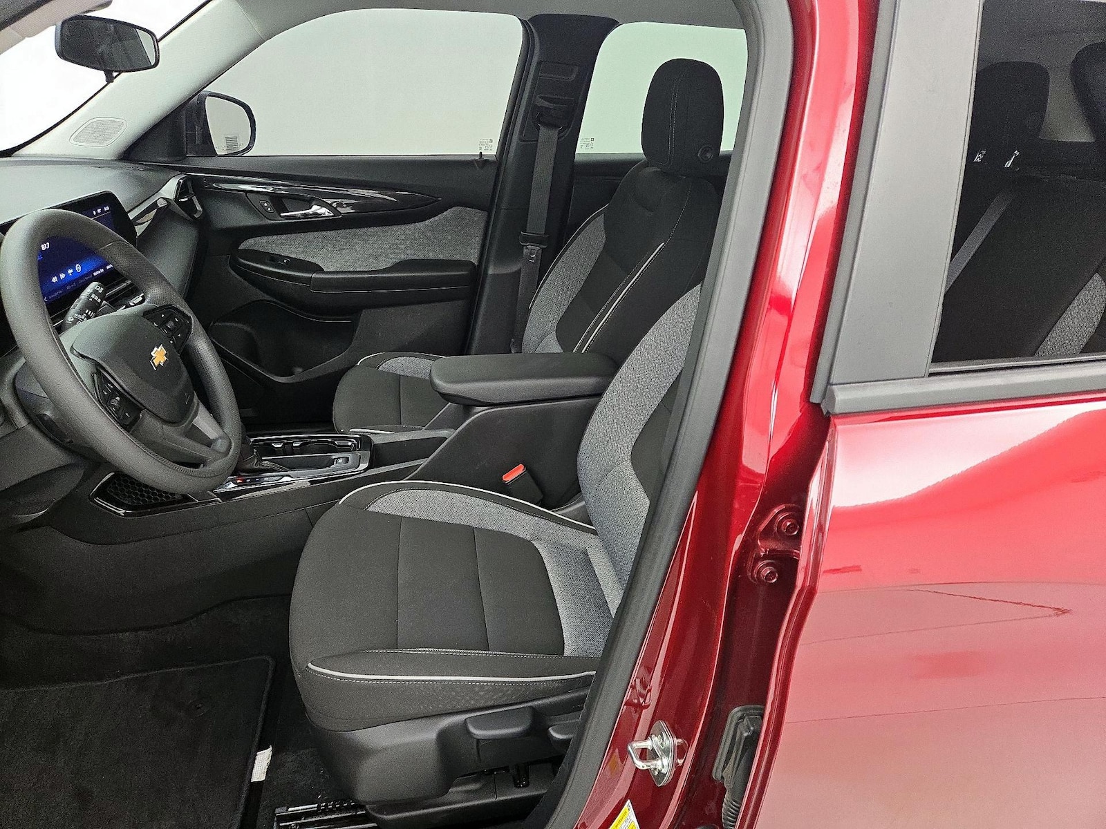 2025 Chevrolet Trailblazer LS - Photo 12