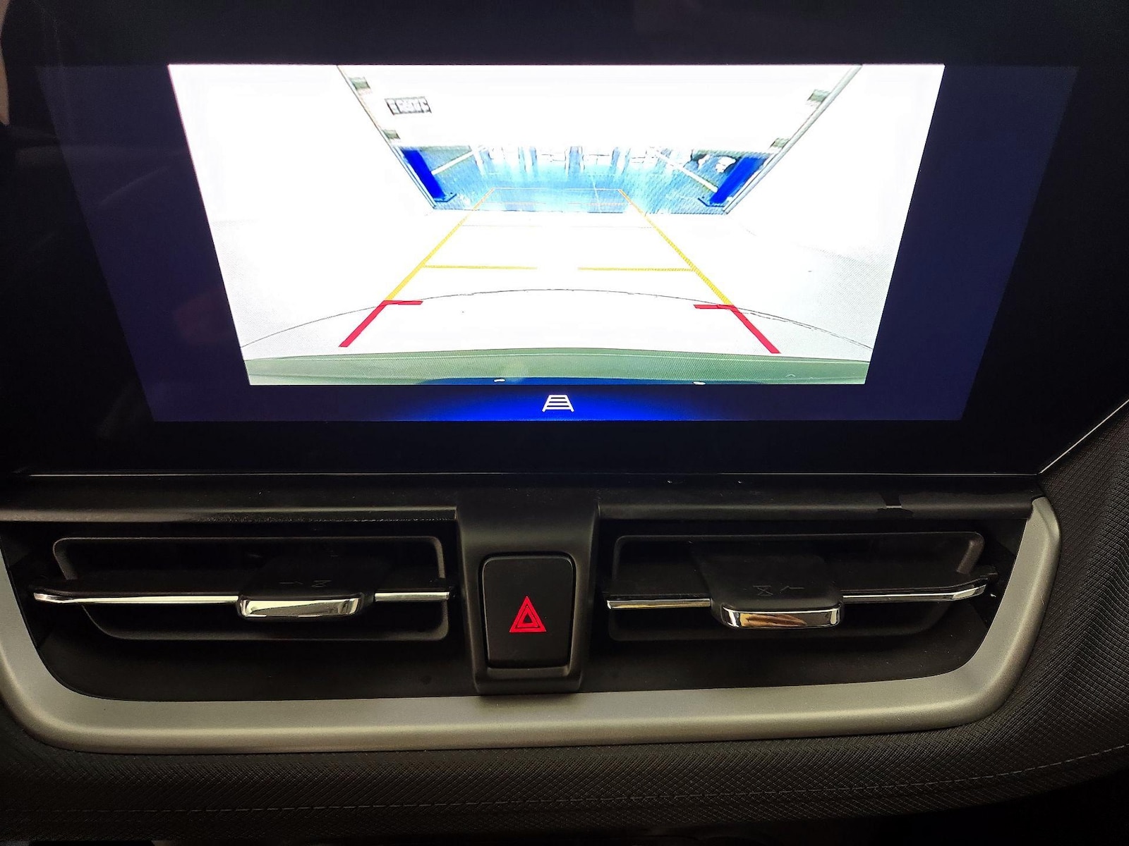 2025 Chevrolet Trailblazer LS - Photo 15