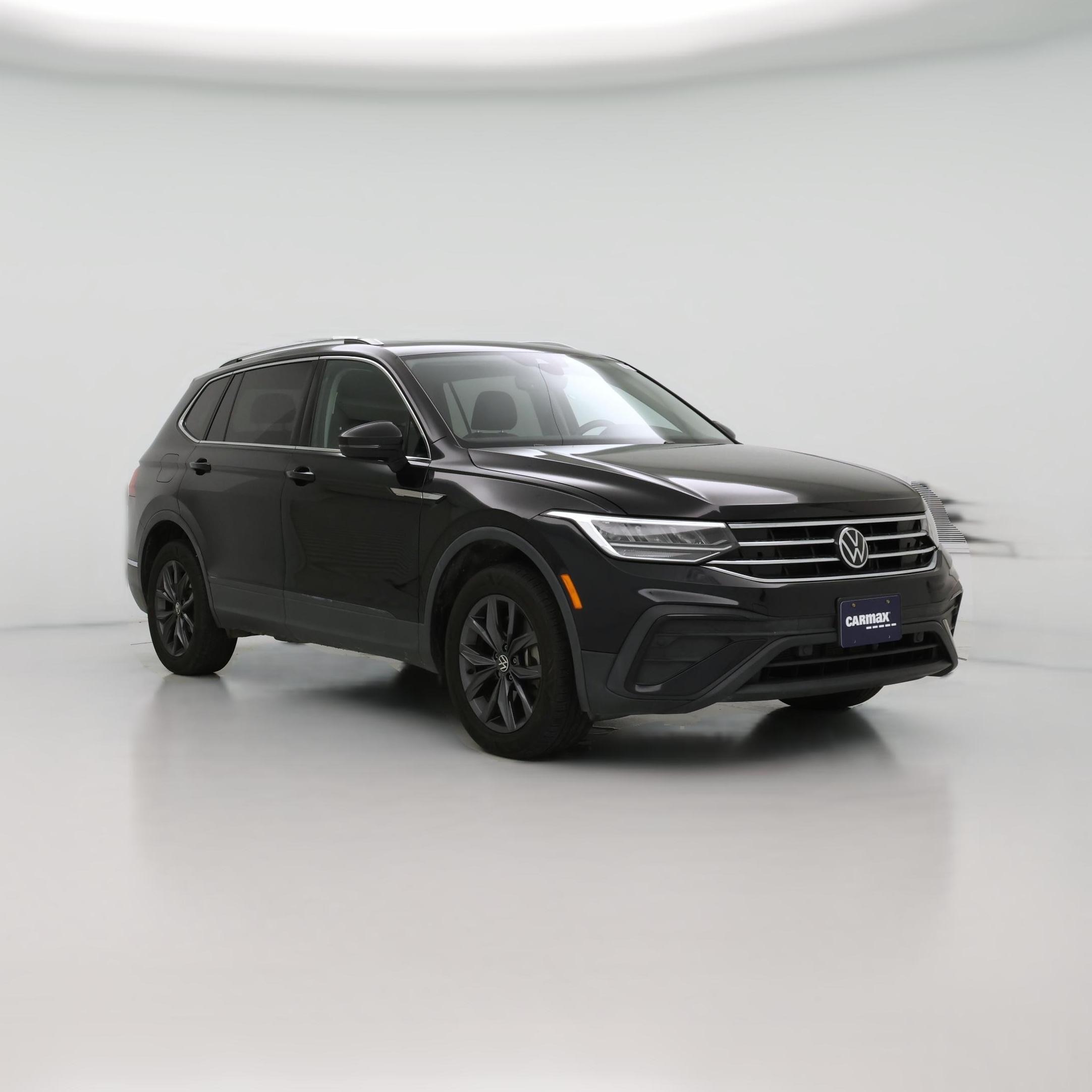 Thumbnail: 2022 Volkswagen Tiguan - 1