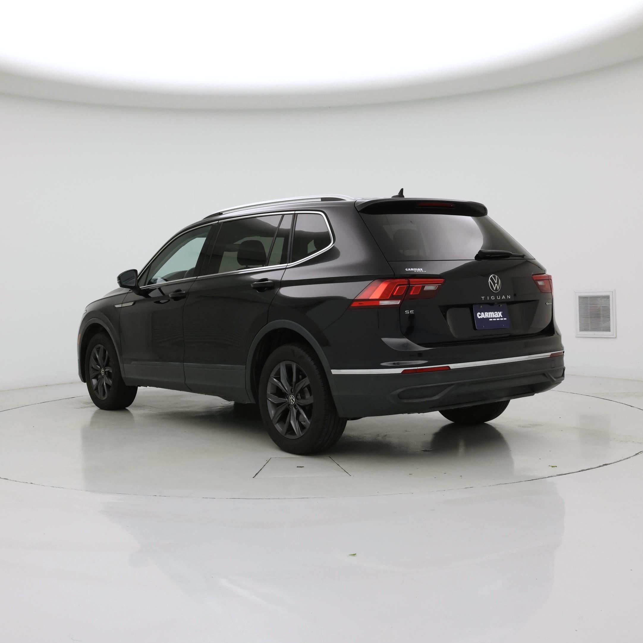 Thumbnail: 2022 Volkswagen Tiguan - 2