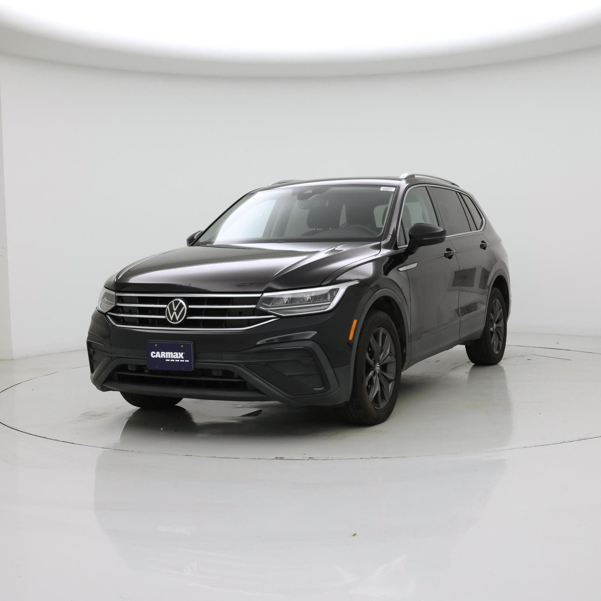 Thumbnail: 2022 Volkswagen Tiguan - 4