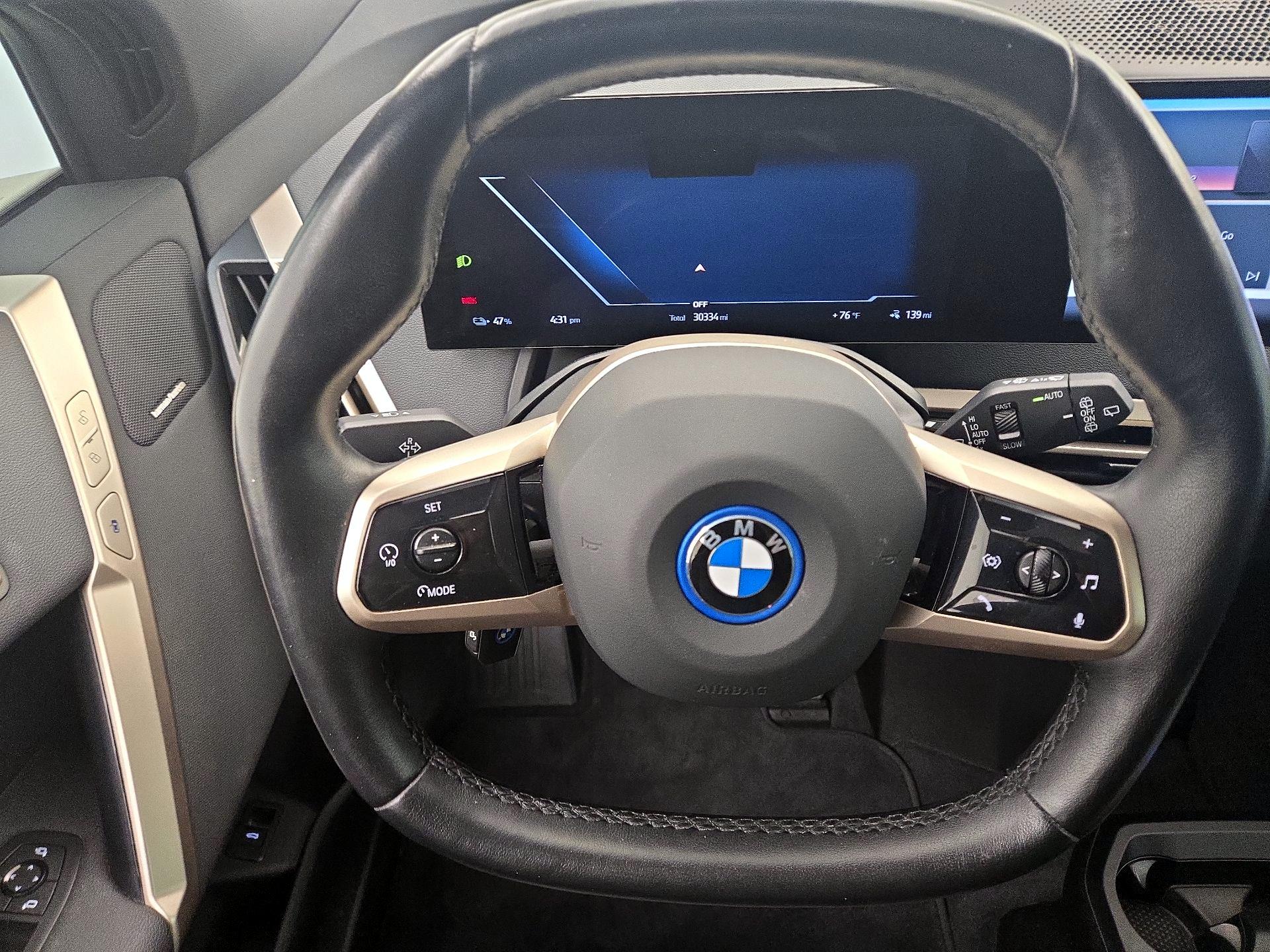 Thumbnail: 2024 BMW iX - 10