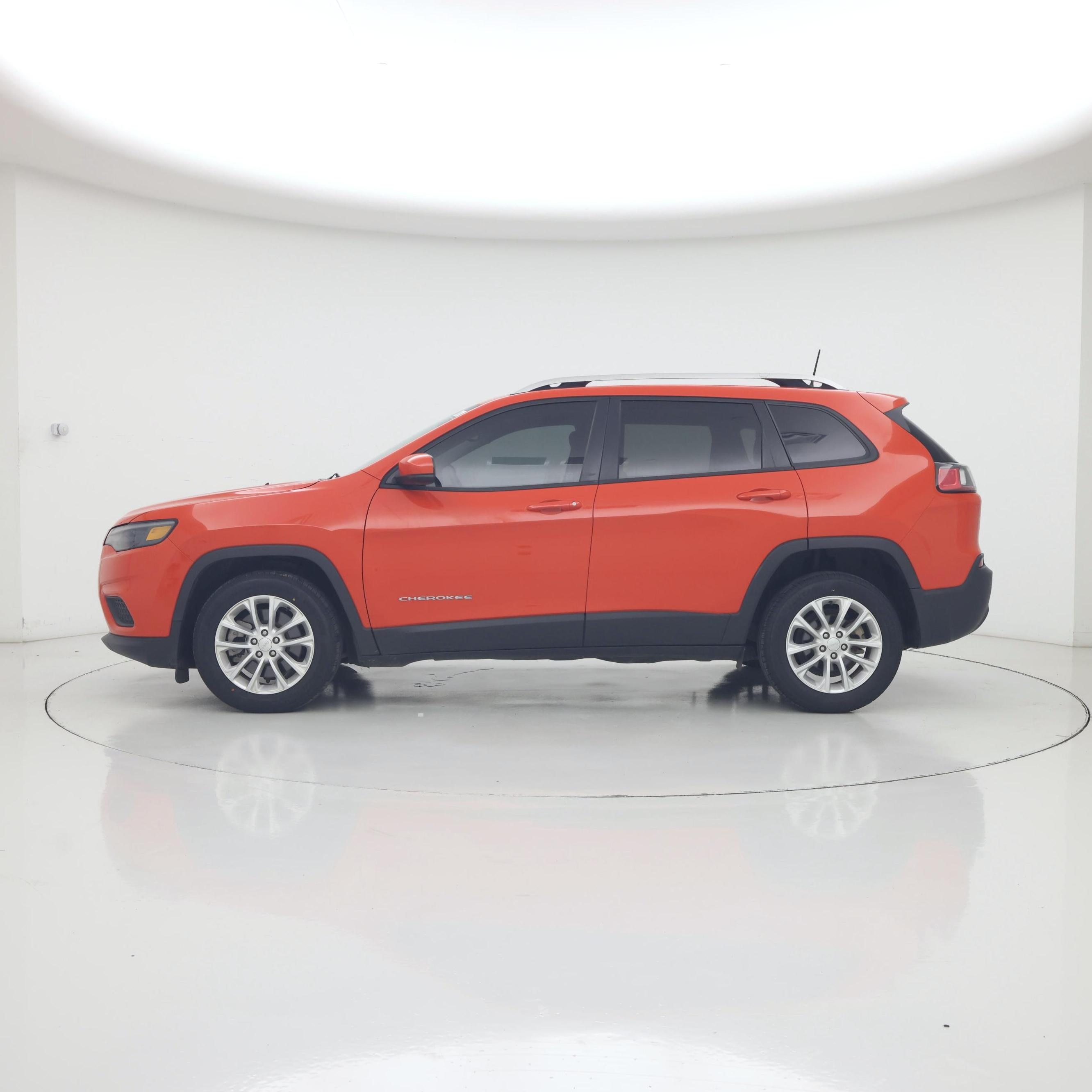 Thumbnail: 2021 Jeep Cherokee - 3