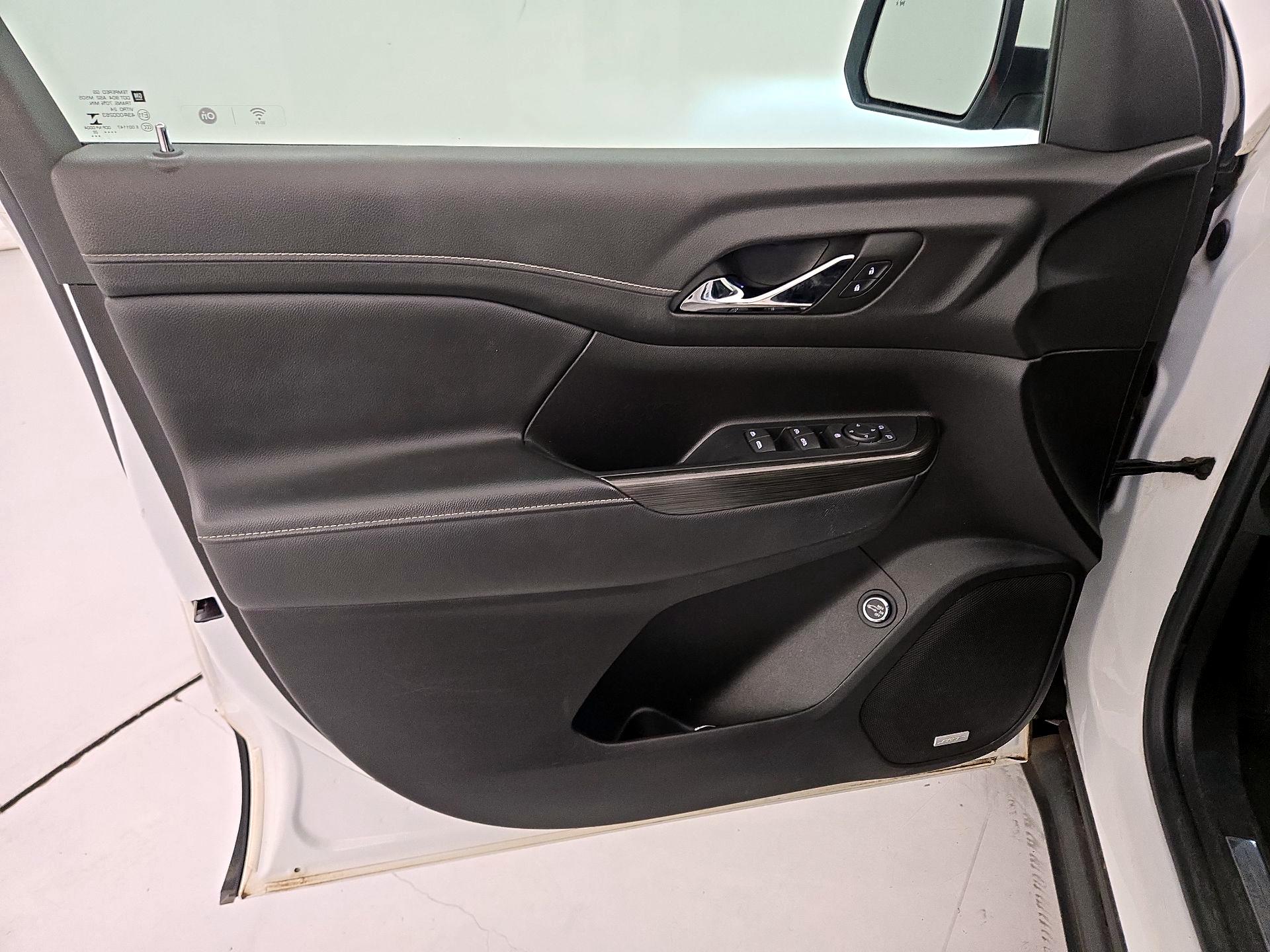 Thumbnail: 2023 GMC Acadia - 12