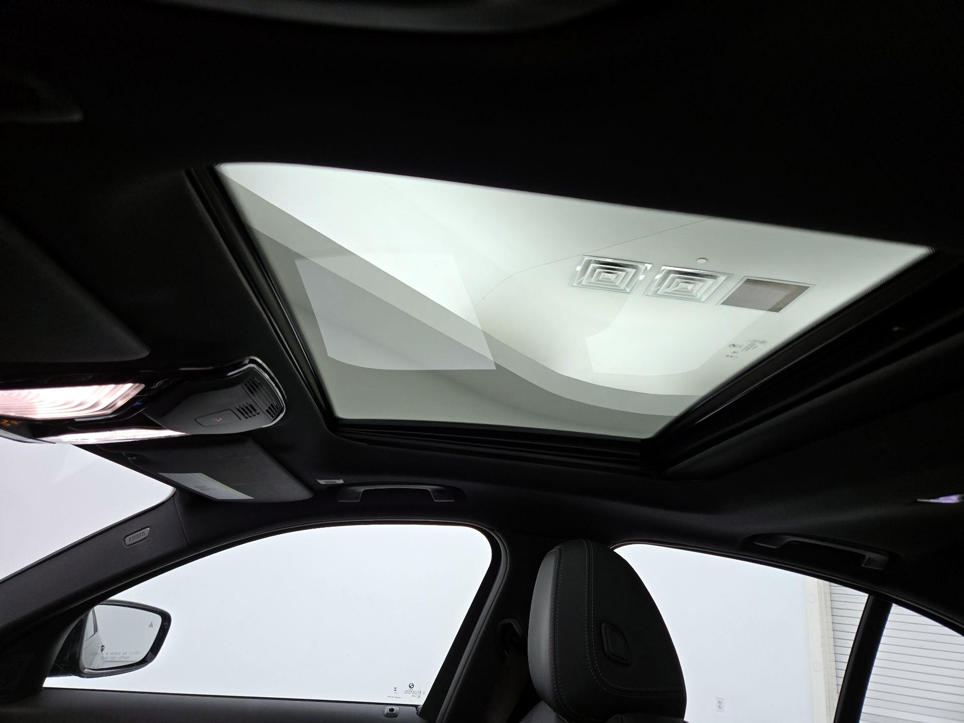 Thumbnail: 2023 BMW 3 Series - 20