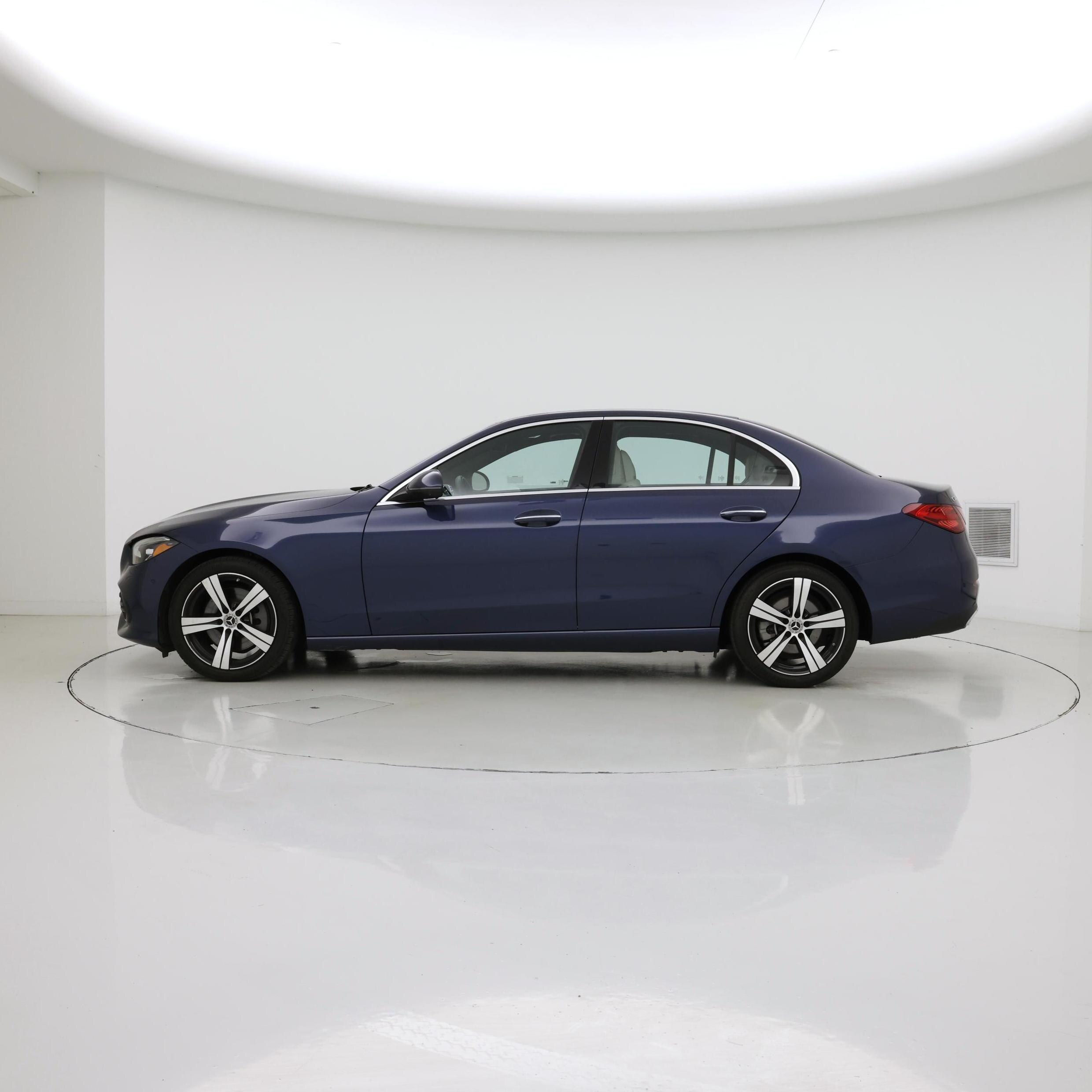 Thumbnail: 2025 Mercedes-Benz C-Class - 3