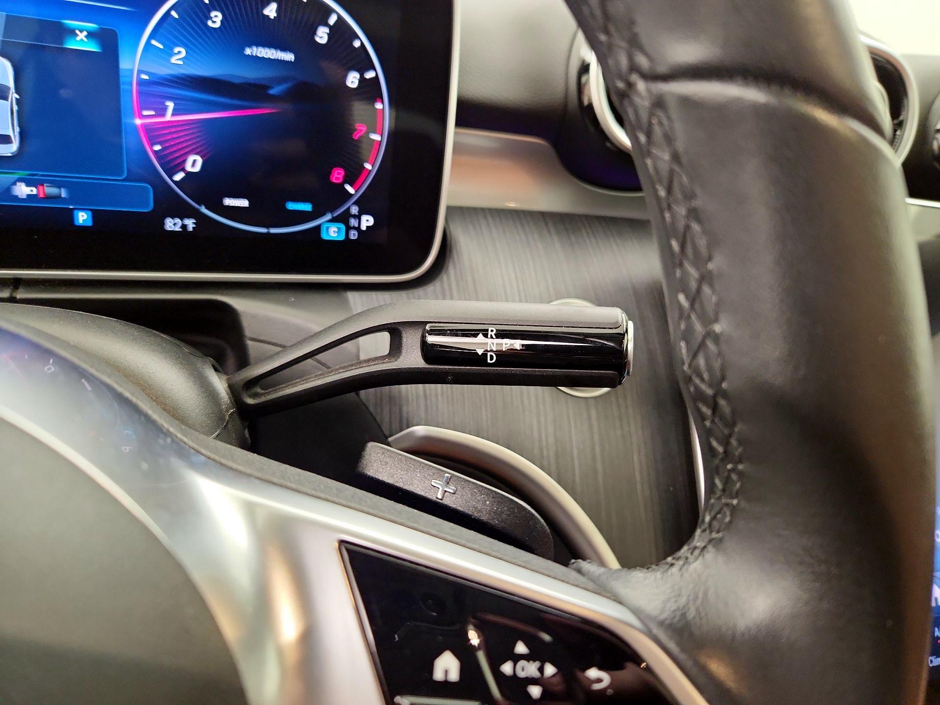 Thumbnail: 2025 Mercedes-Benz C-Class - 17