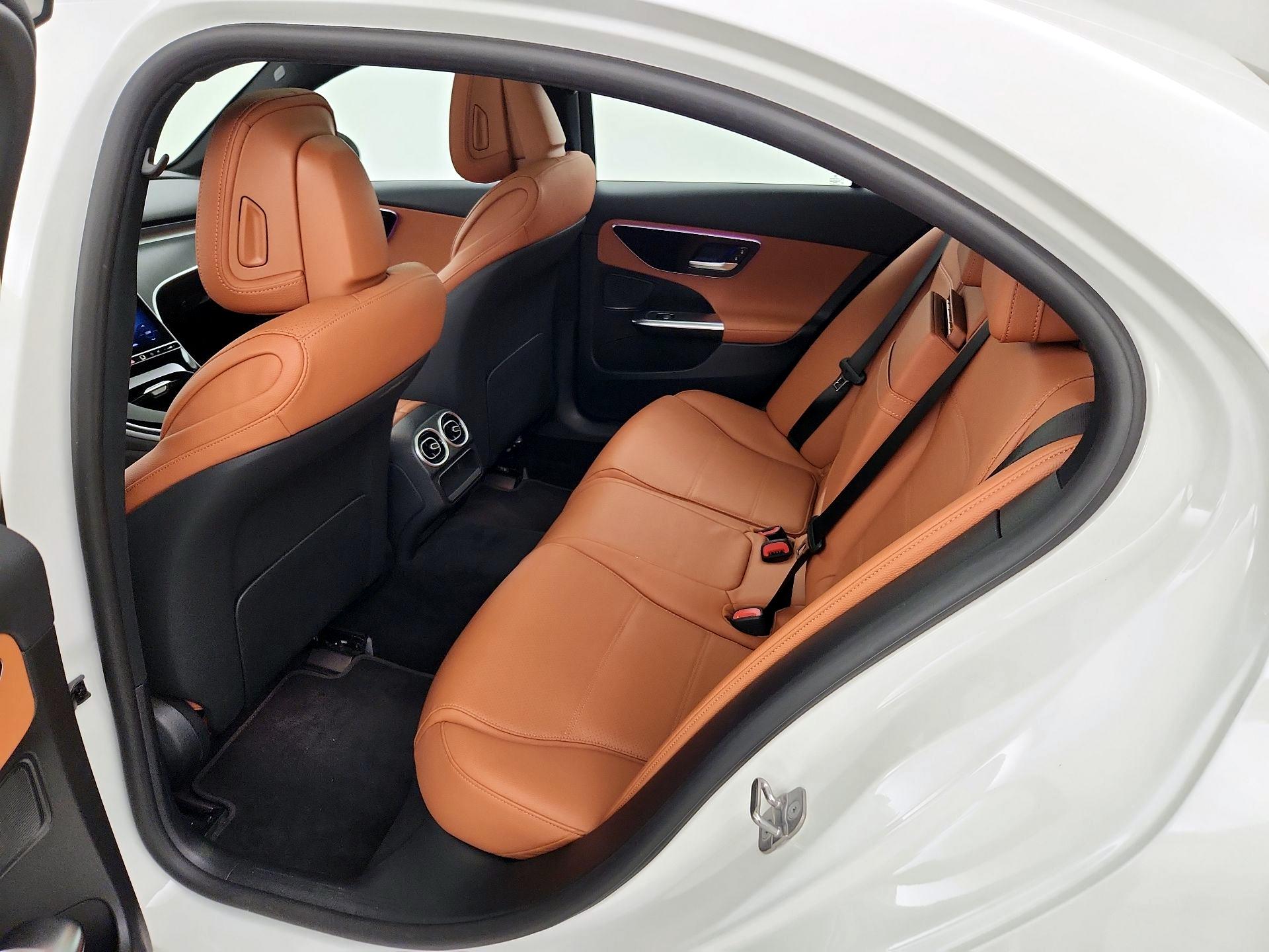 Thumbnail: 2025 Mercedes-Benz C-Class - 20