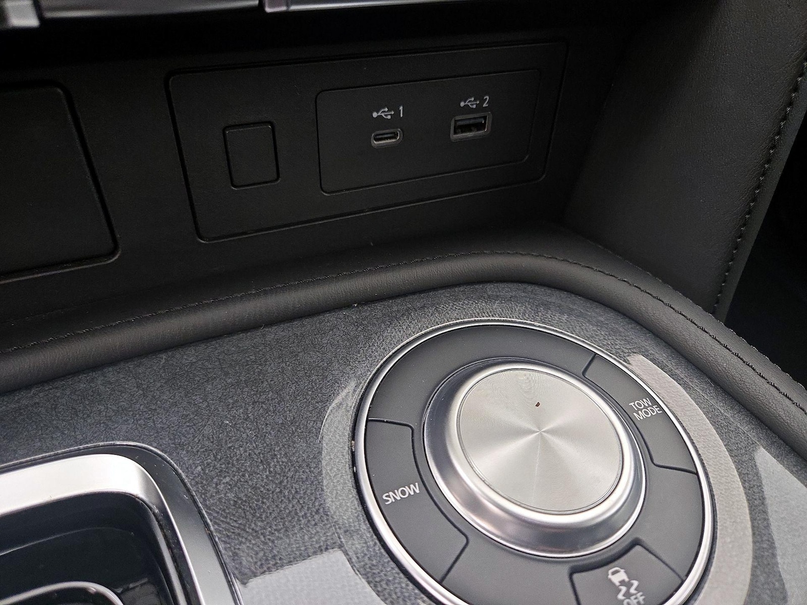 2023 Nissan Armada S - Photo 19
